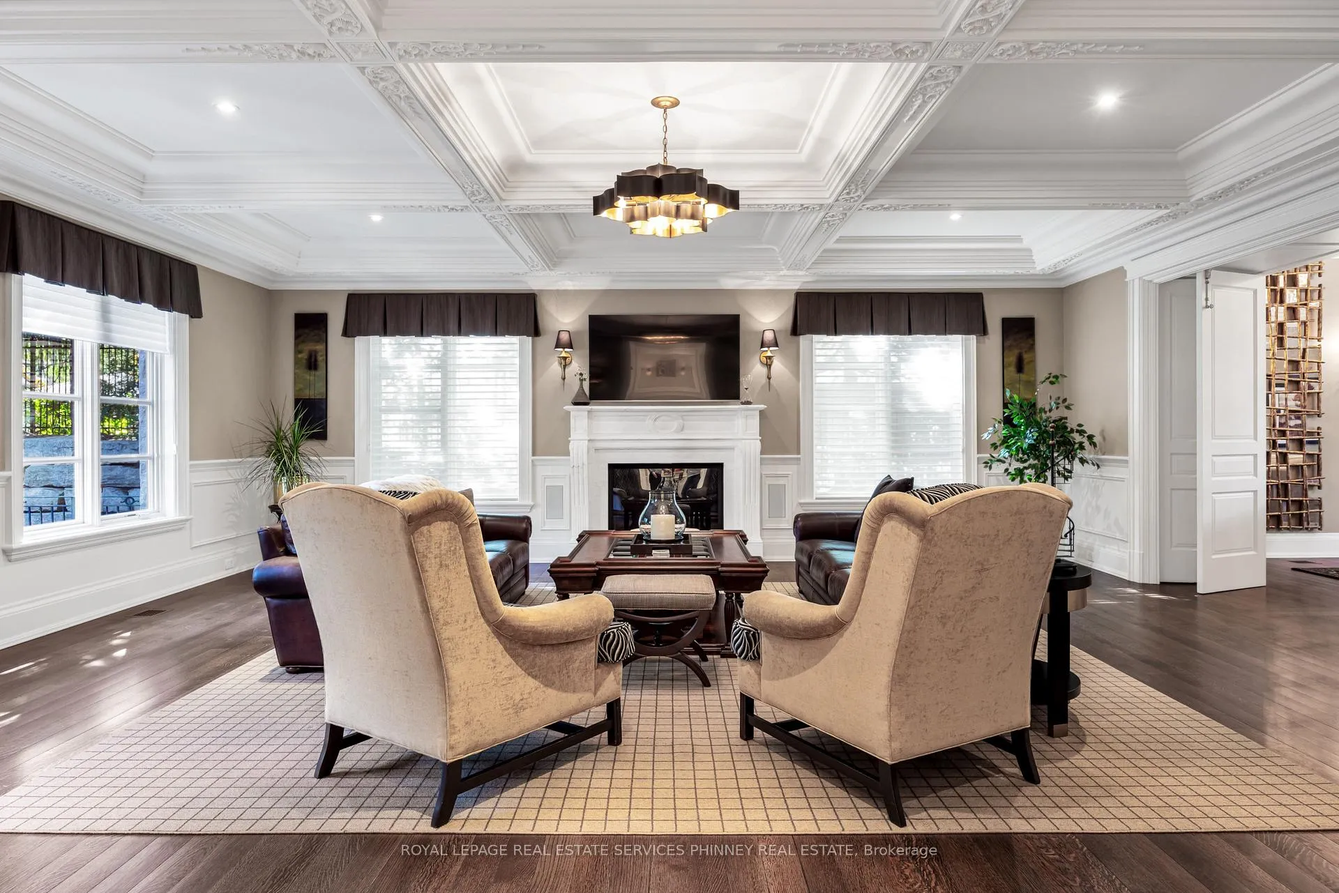 Photo 7 of 113 Maple Grove Drive, Oakville, Ford — HOMEH