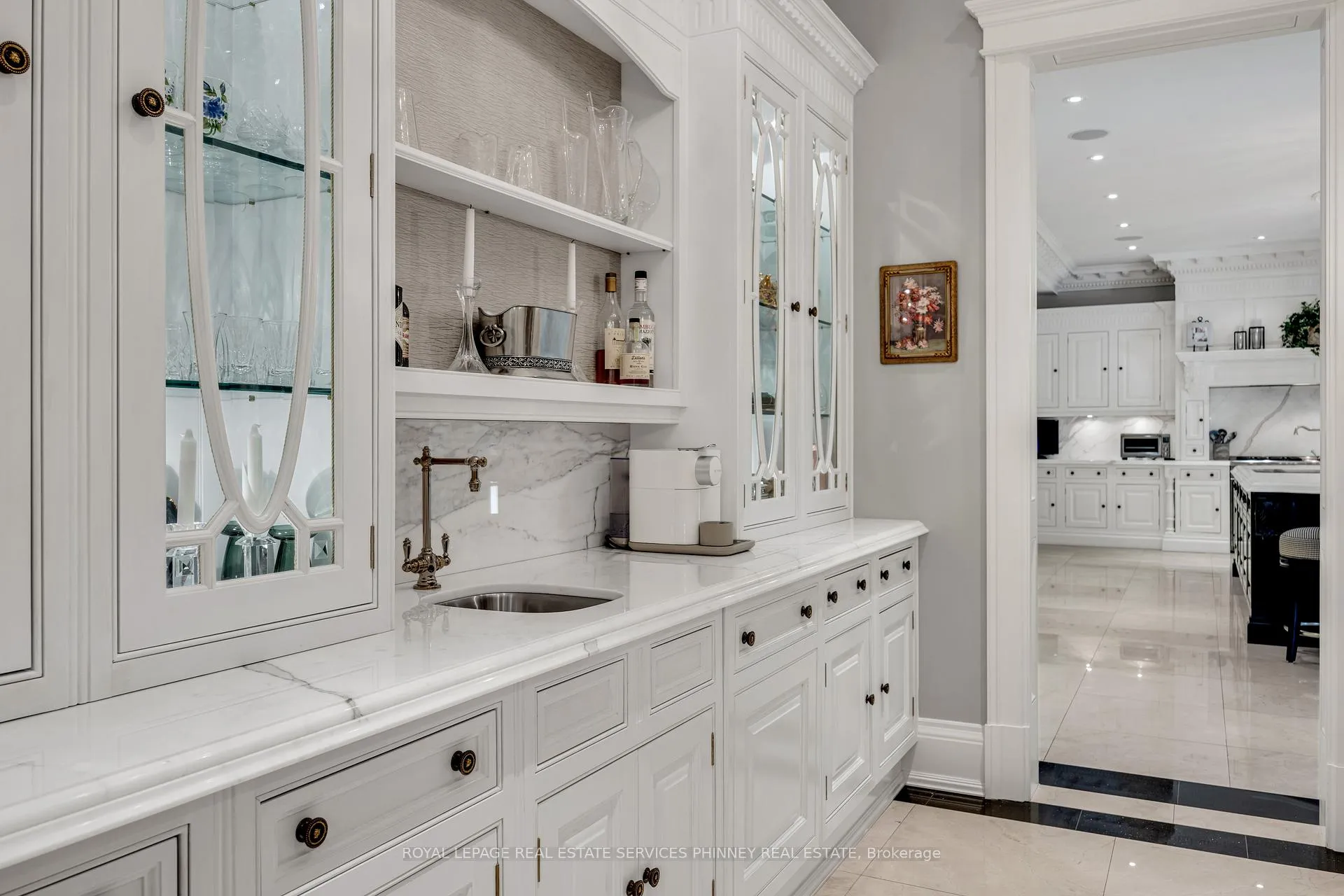 Photo 16 of 113 Maple Grove Drive, Oakville, Ford — HOMEH