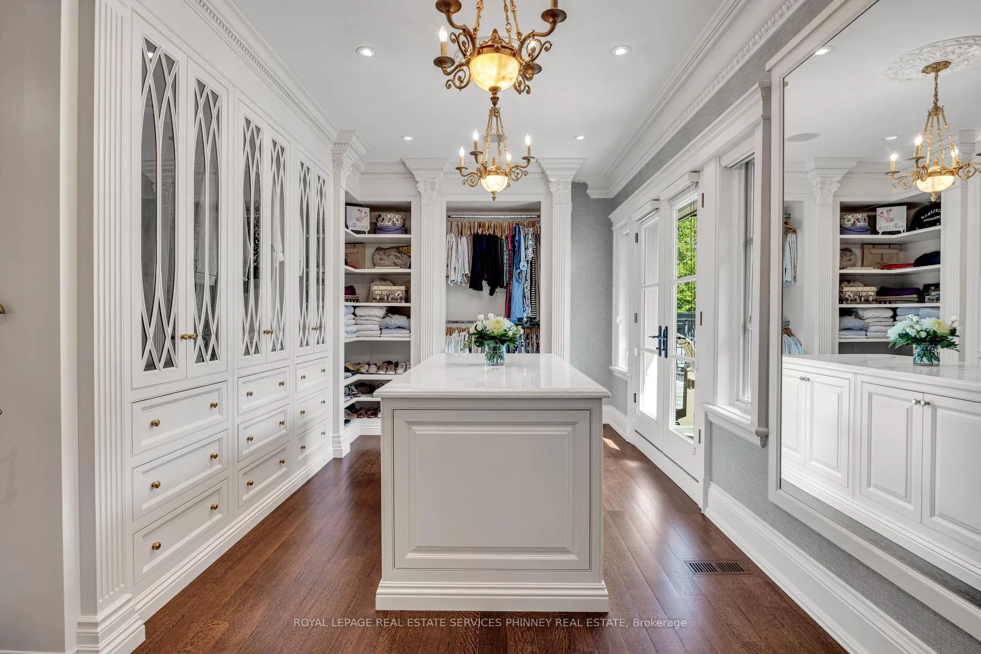 Photo 22 of 113 Maple Grove Drive, Oakville, Ford — HOMEH