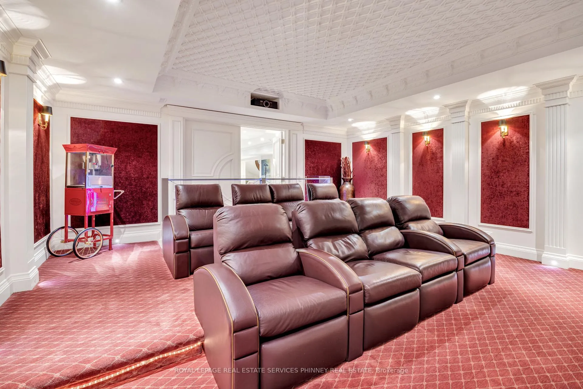 Photo 32 of 113 Maple Grove Drive, Oakville, Ford — HOMEH