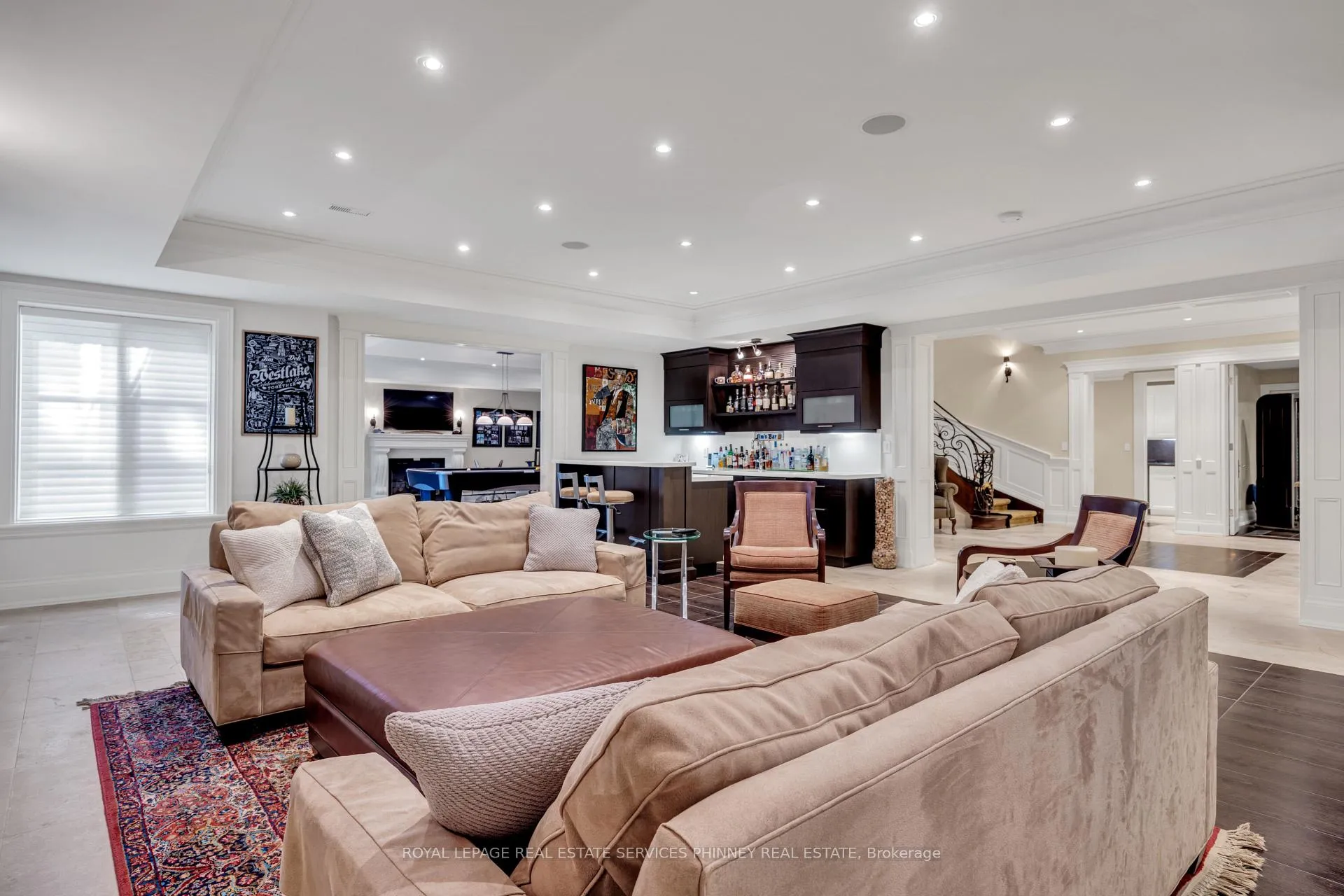 Photo 33 of 113 Maple Grove Drive, Oakville, Ford — HOMEH
