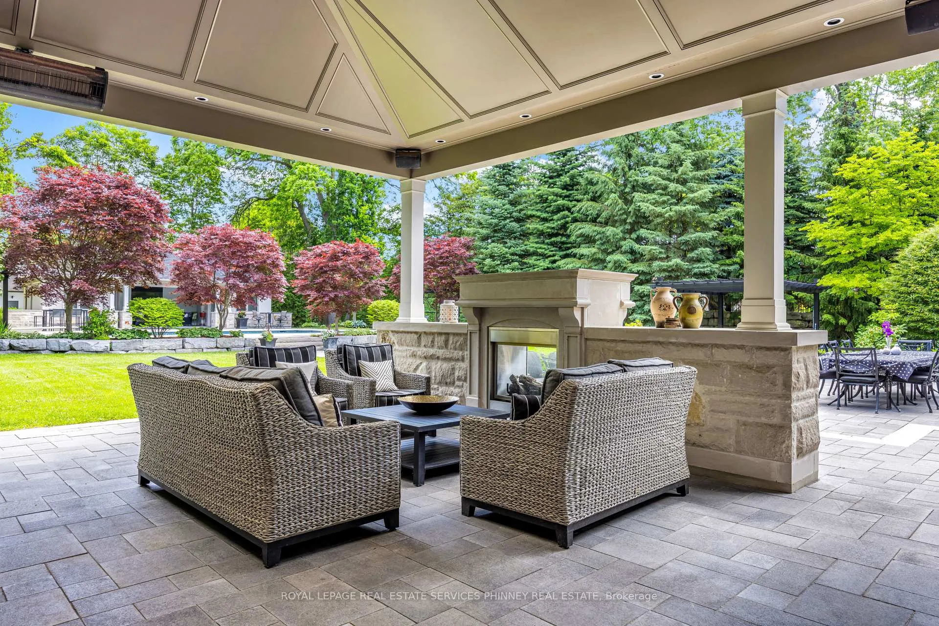Photo 41 of 113 Maple Grove Drive, Oakville, Ford — HOMEH