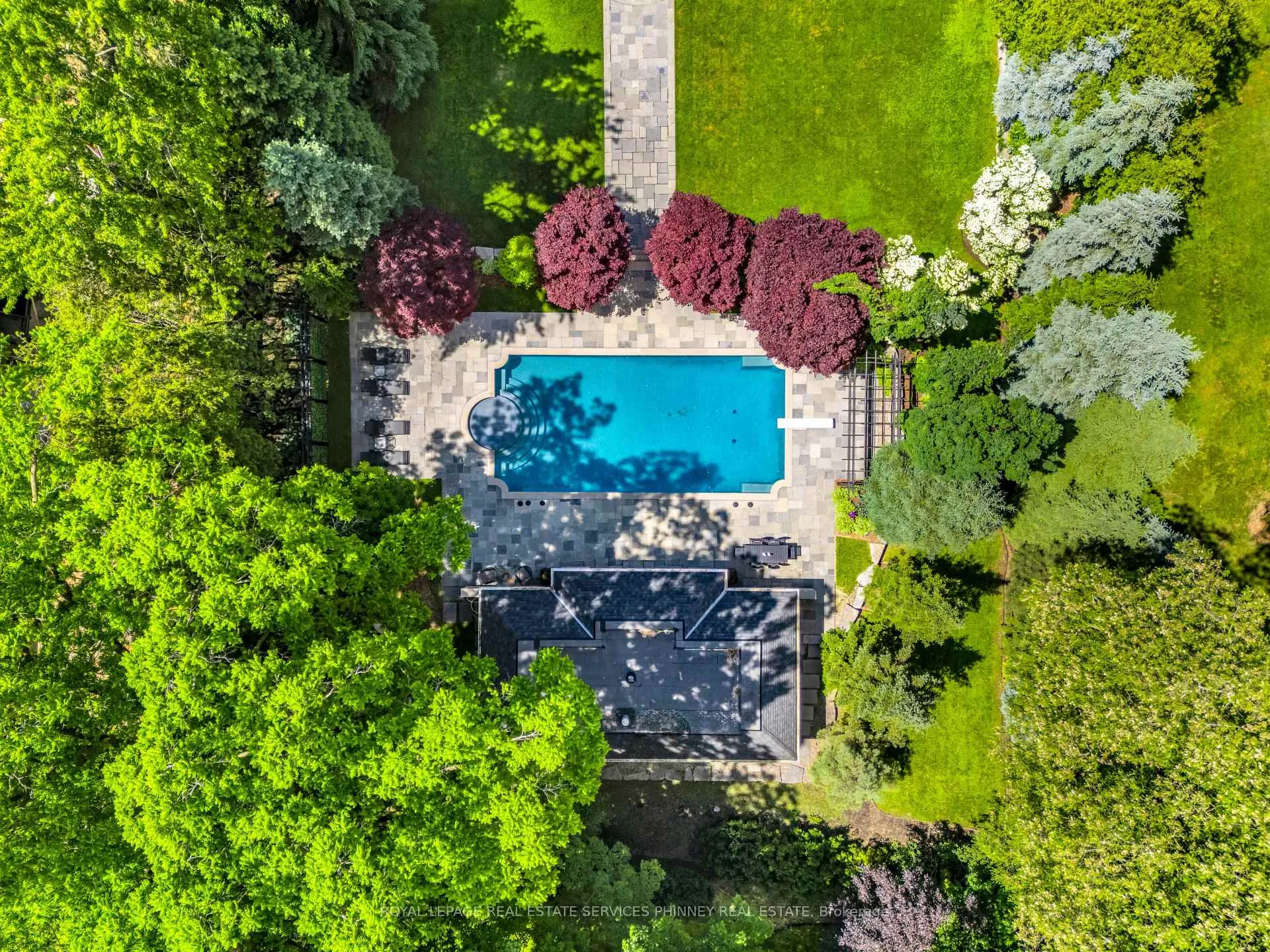 Photo 45 of 113 Maple Grove Drive, Oakville, Ford — HOMEH