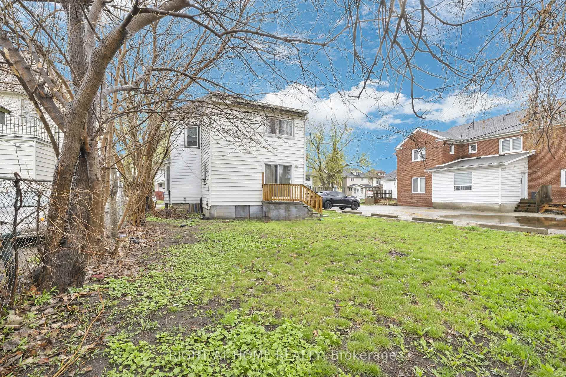 Photo 14 of 227 Bridge Avenue, Windsor, Windsor University District — HOMEH
