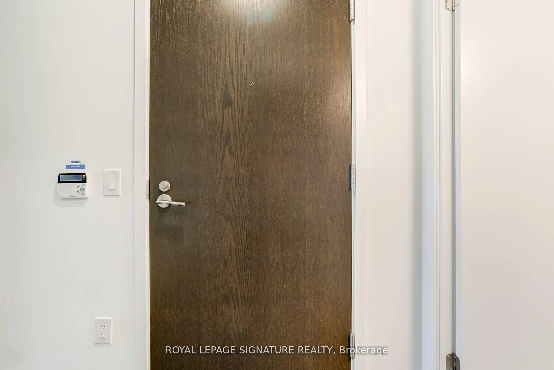 Photo 5 of Unit 810, 219 Dundas Street E, Toronto, Moss Park — HOMEH