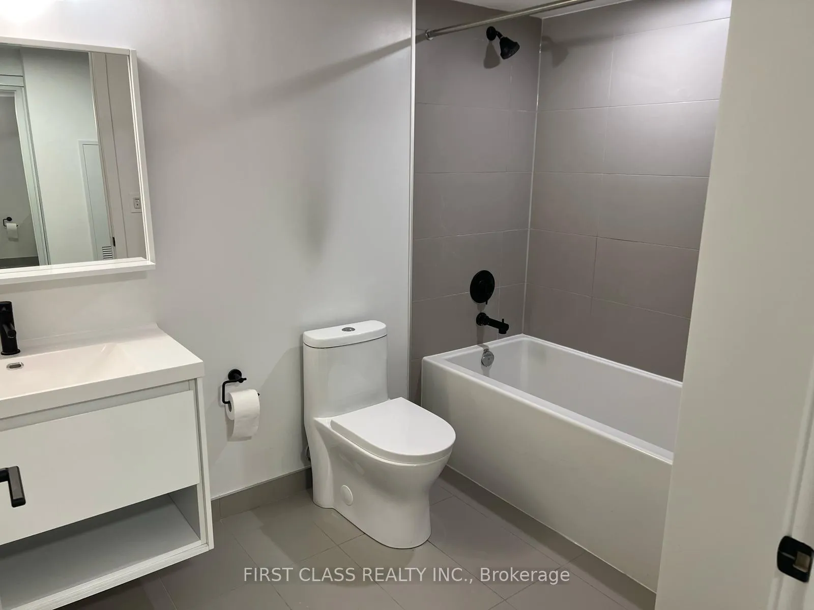 Photo 11 of Unit 806, 2 Augusta Avenue, Toronto, Kensington-Chinatown — HOMEH