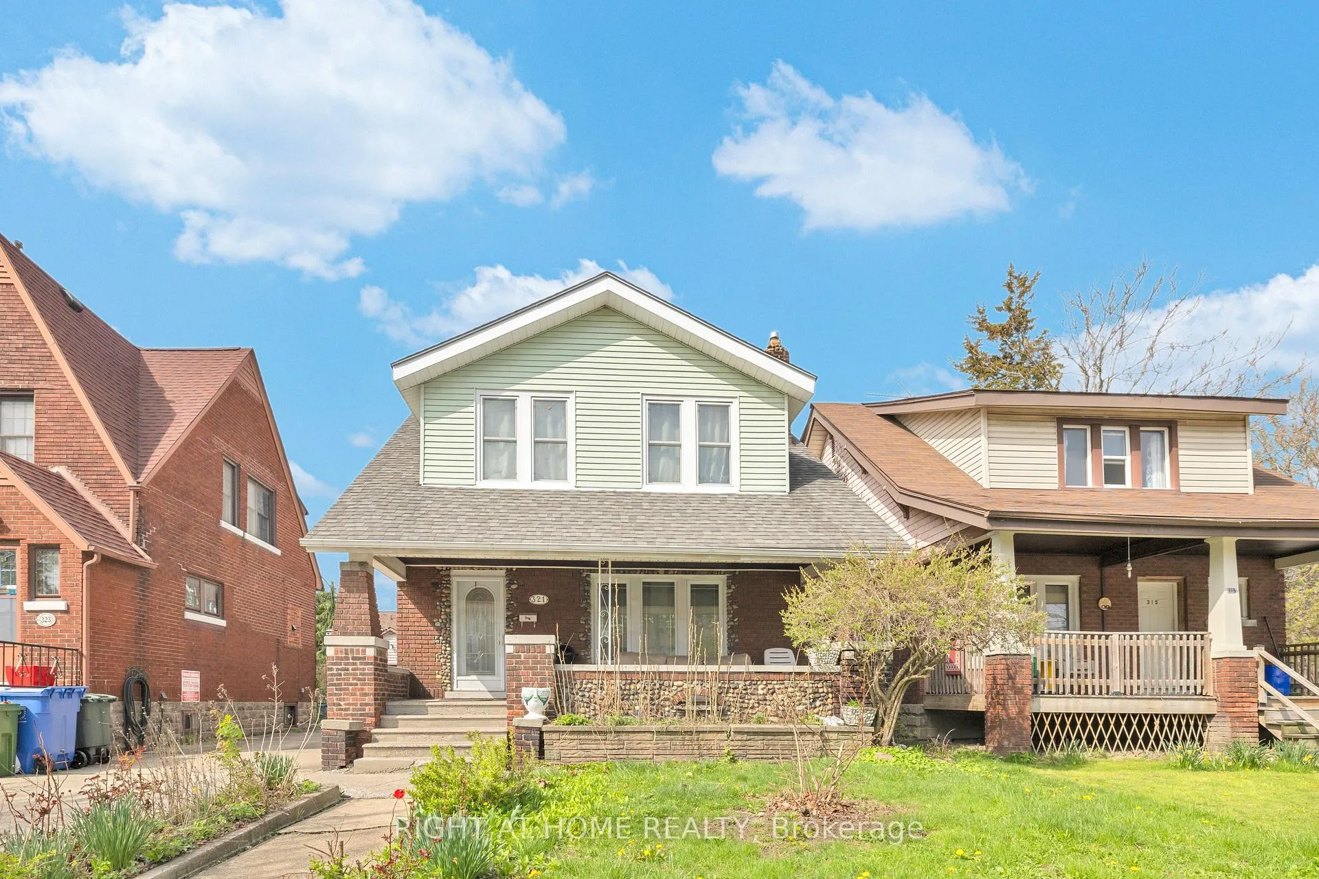 Photo 1 of 321 Rankin Avenue, Windsor, Windsor University District — HOMEH