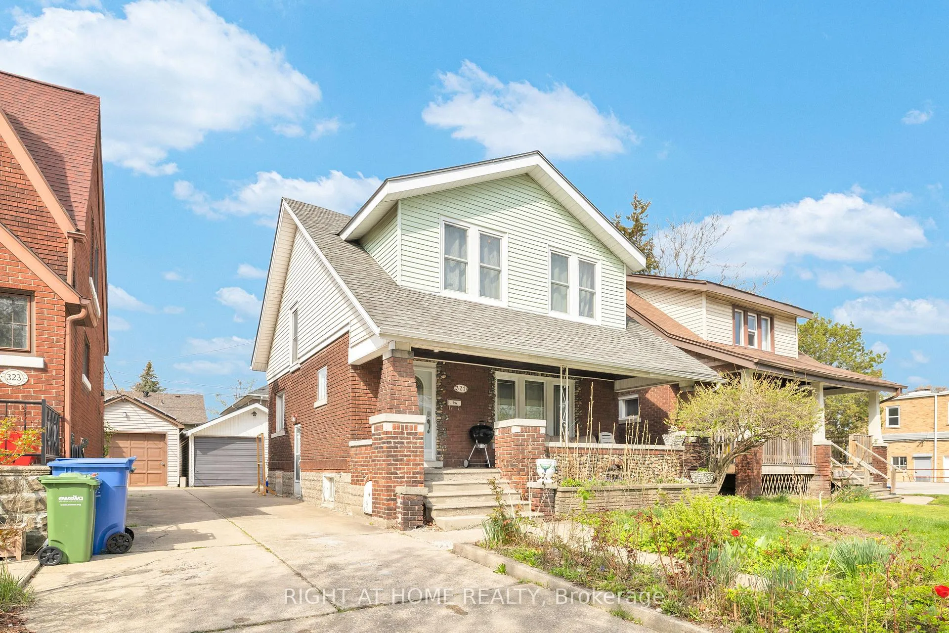 Photo 3 of 321 Rankin Avenue, Windsor, Windsor University District — HOMEH