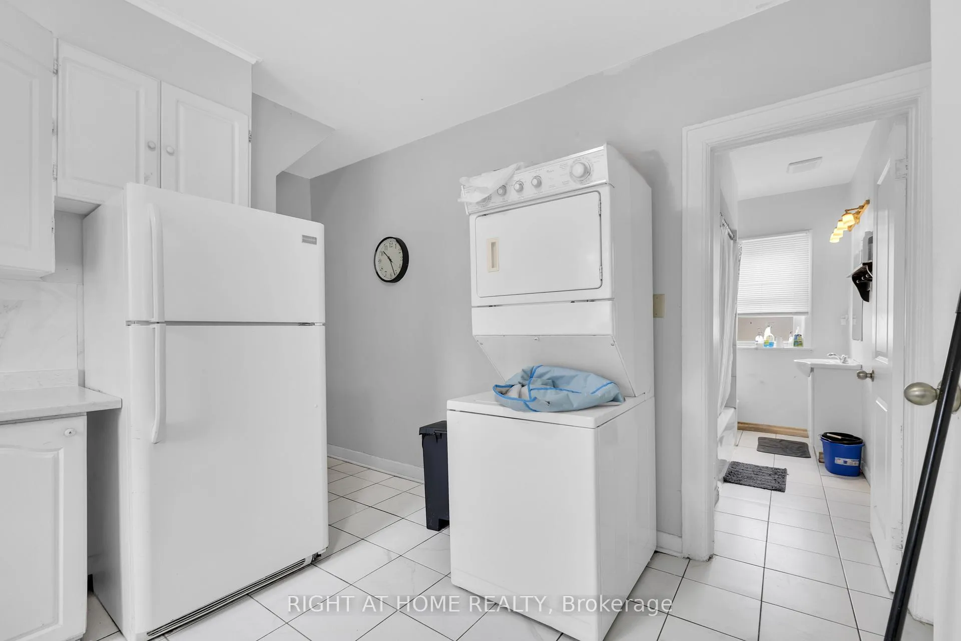 Photo 7 of 3497 Peter Street, Windsor, Sandwich — HOMEH