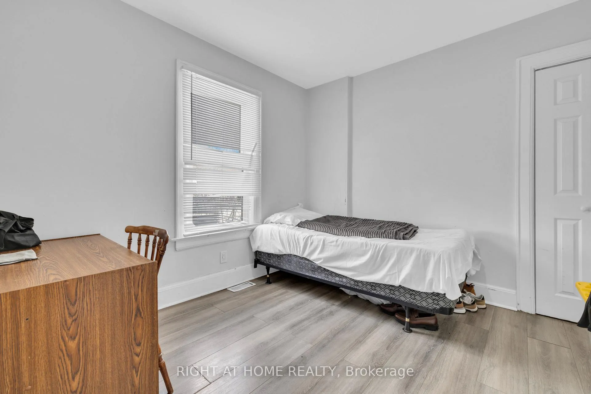 Photo 8 of 3497 Peter Street, Windsor, Sandwich — HOMEH