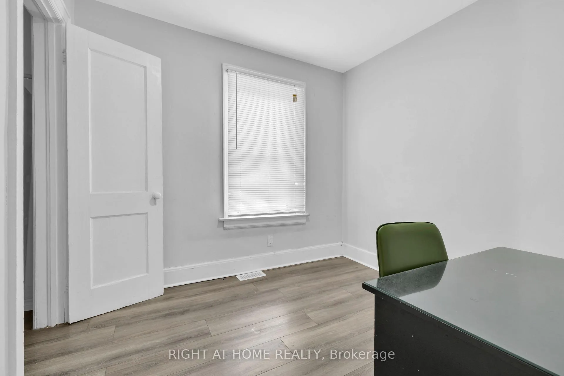 Photo 10 of 3497 Peter Street, Windsor, Sandwich — HOMEH