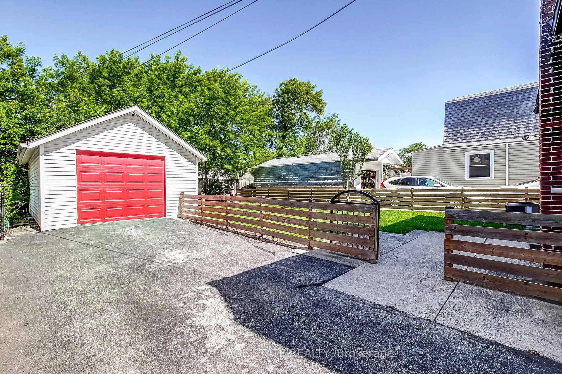 Photo 20 of 28 Delena Avenue S, Hamilton, McQuesten — HOMEH