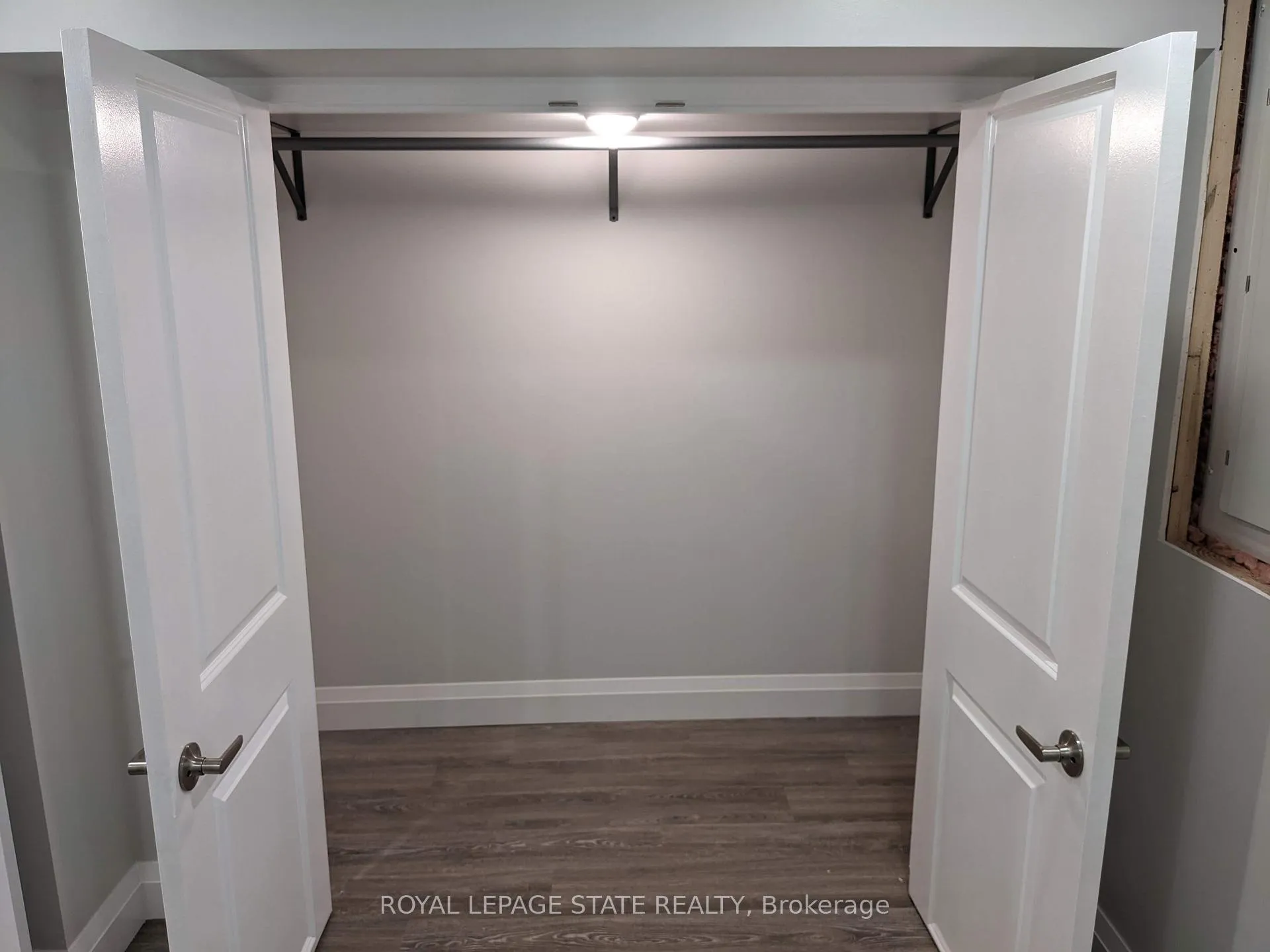 Photo 29 of 28 Delena Avenue S, Hamilton, McQuesten — HOMEH