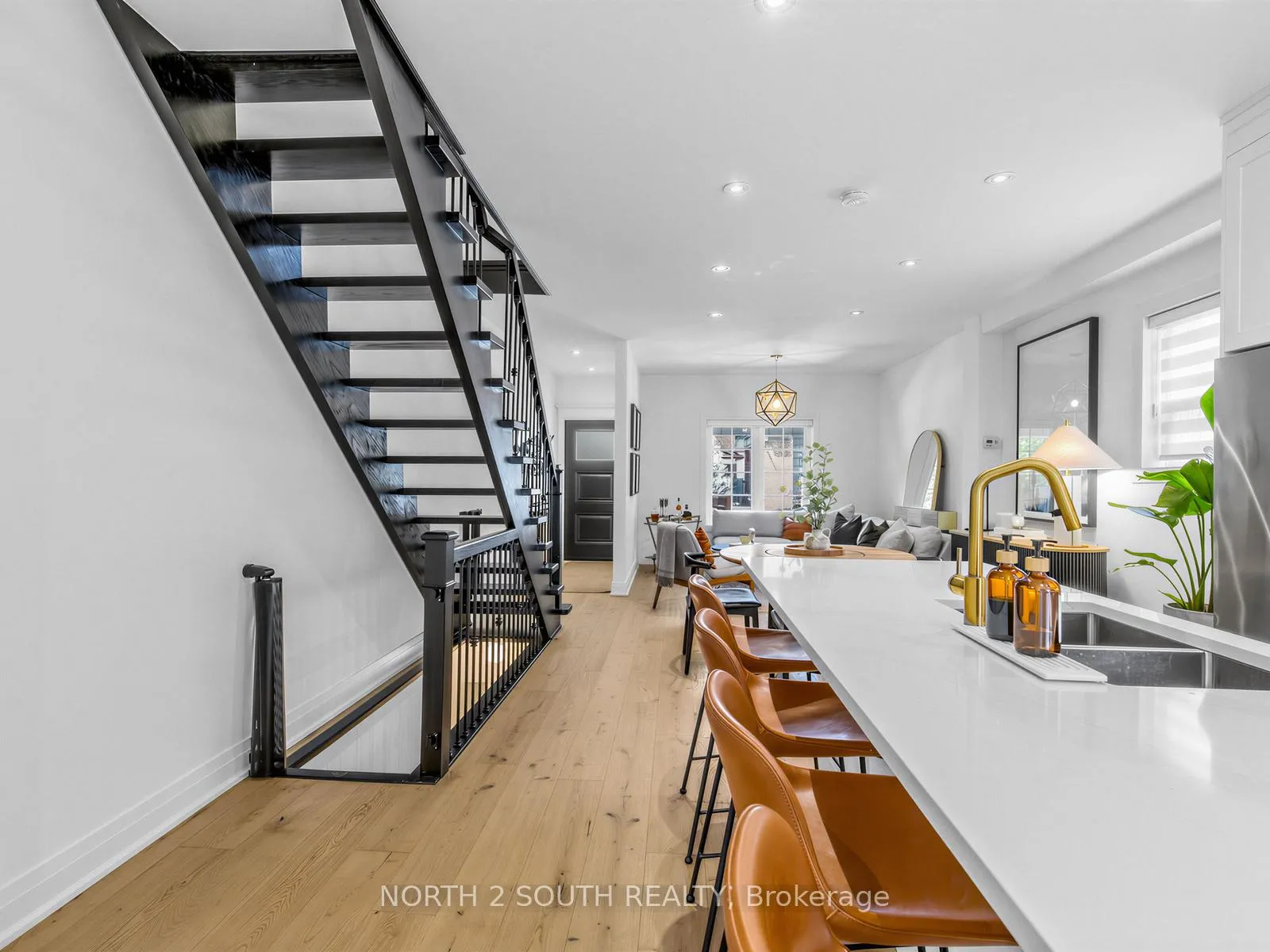 Photo 17 of 68 Hounslow Heath Road, Toronto, Weston-Pellam Park — HOMEH