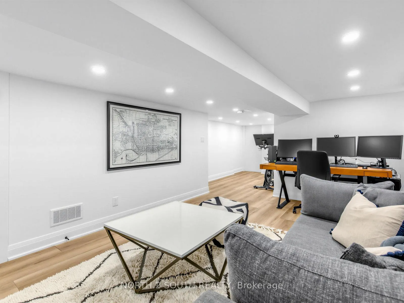 Photo 32 of 68 Hounslow Heath Road, Toronto, Weston-Pellam Park — HOMEH