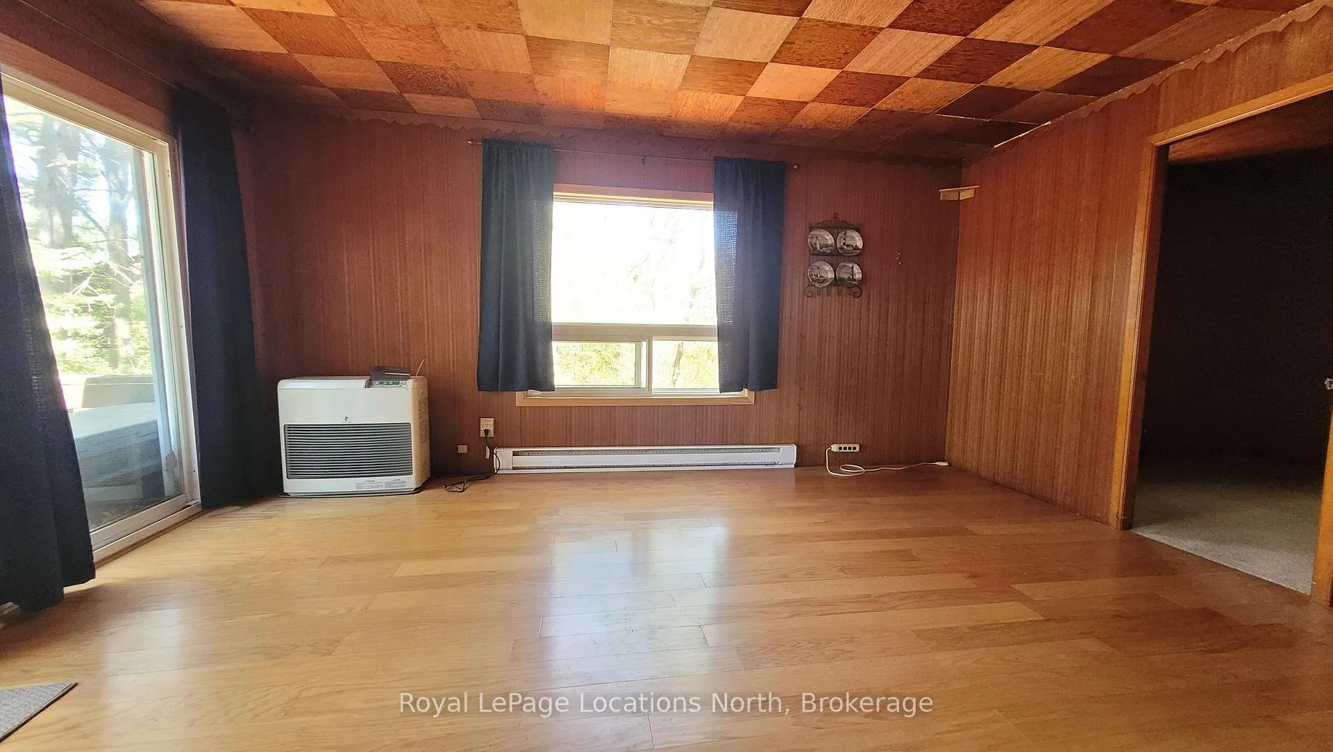Photo 13 of 25 Balmoral Avenue, Tiny, Rural Tiny — HOMEH