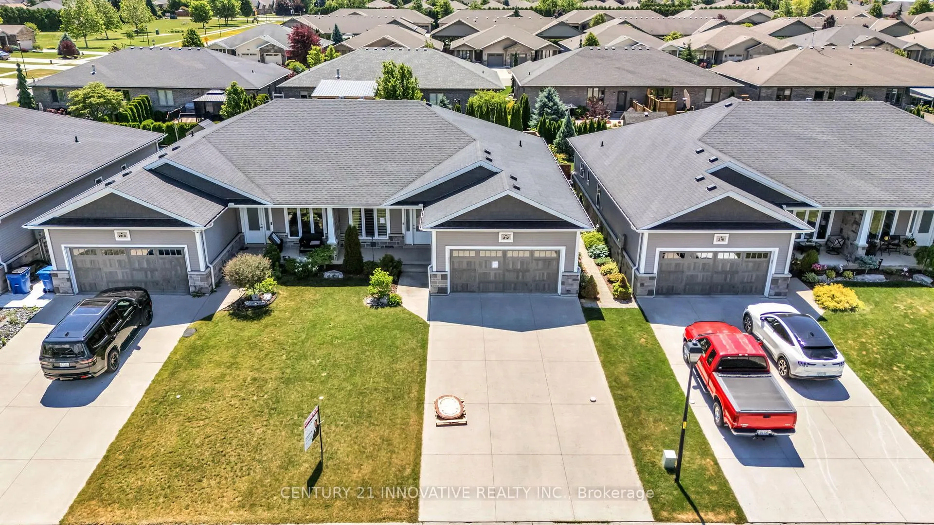 Photo 2 of 212 Summerset Place, Chatham-Kent — HOMEH