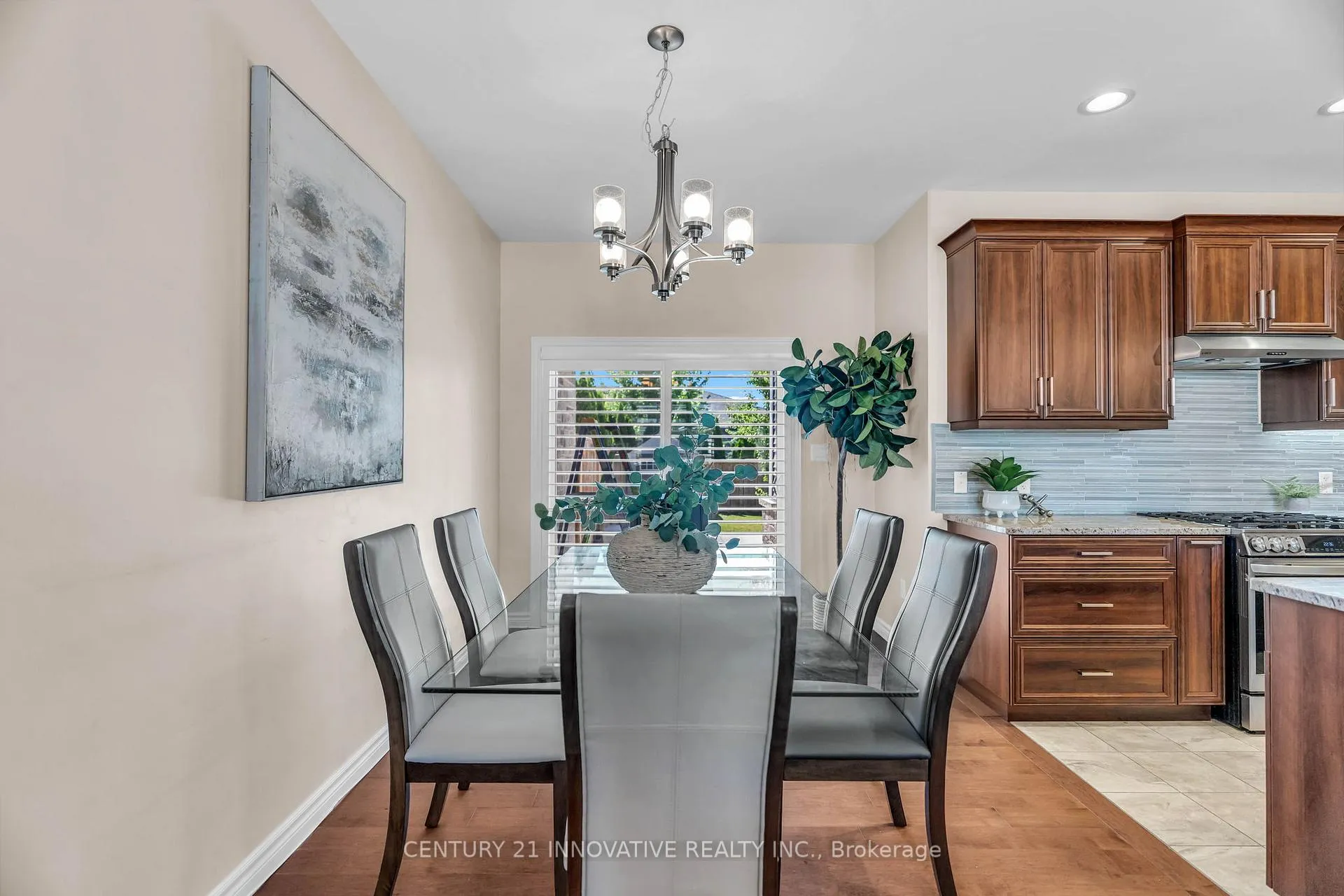 Photo 8 of 212 Summerset Place, Chatham-Kent — HOMEH