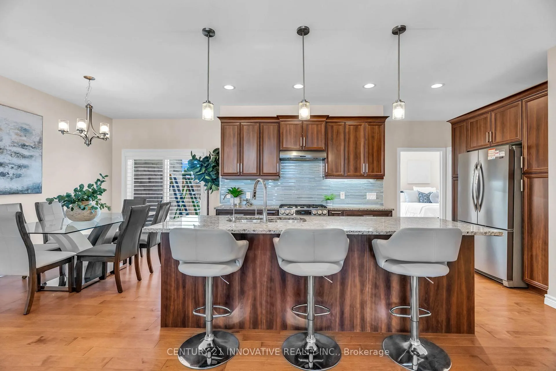 Photo 10 of 212 Summerset Place, Chatham-Kent — HOMEH