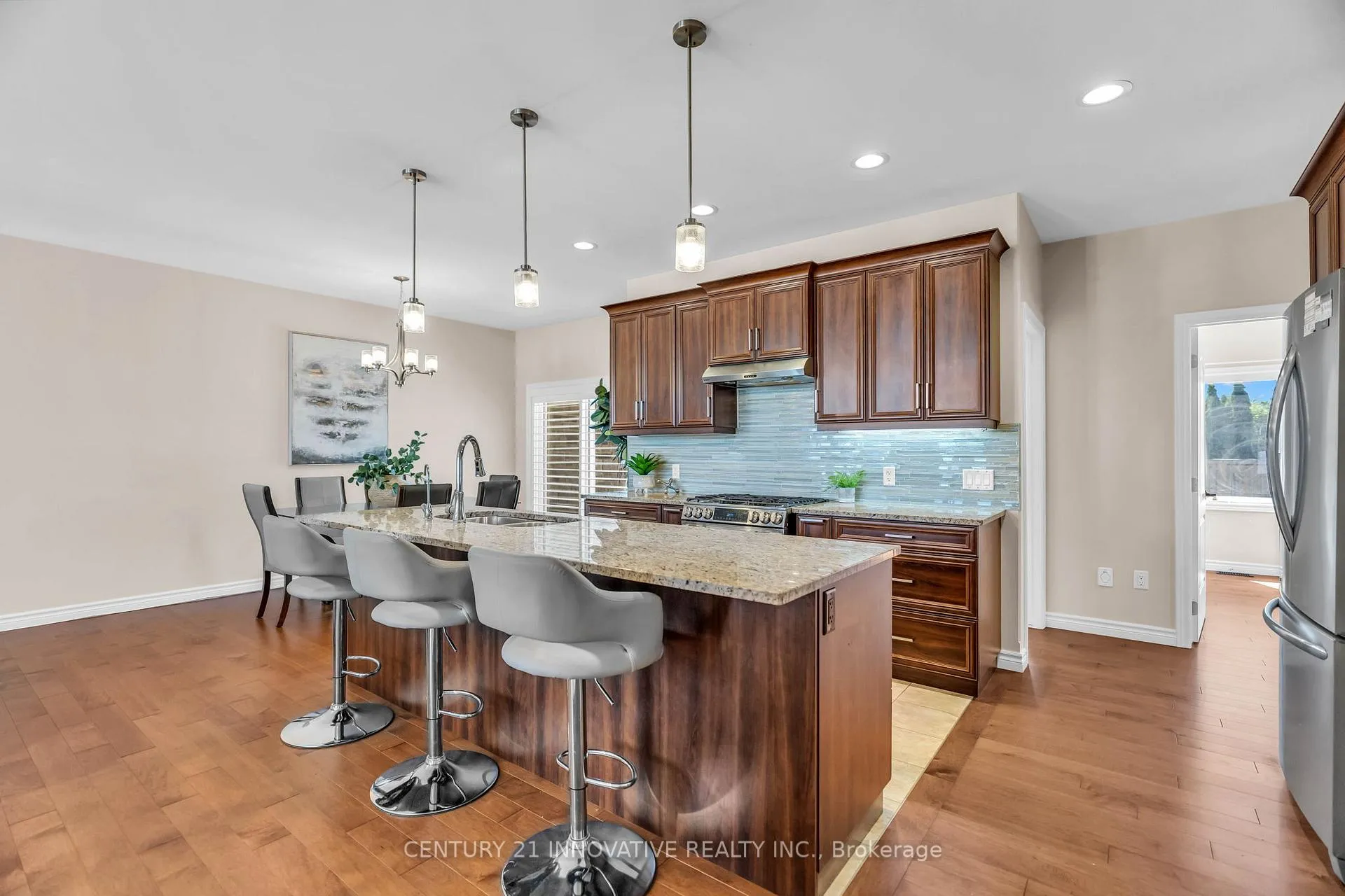 Photo 11 of 212 Summerset Place, Chatham-Kent — HOMEH