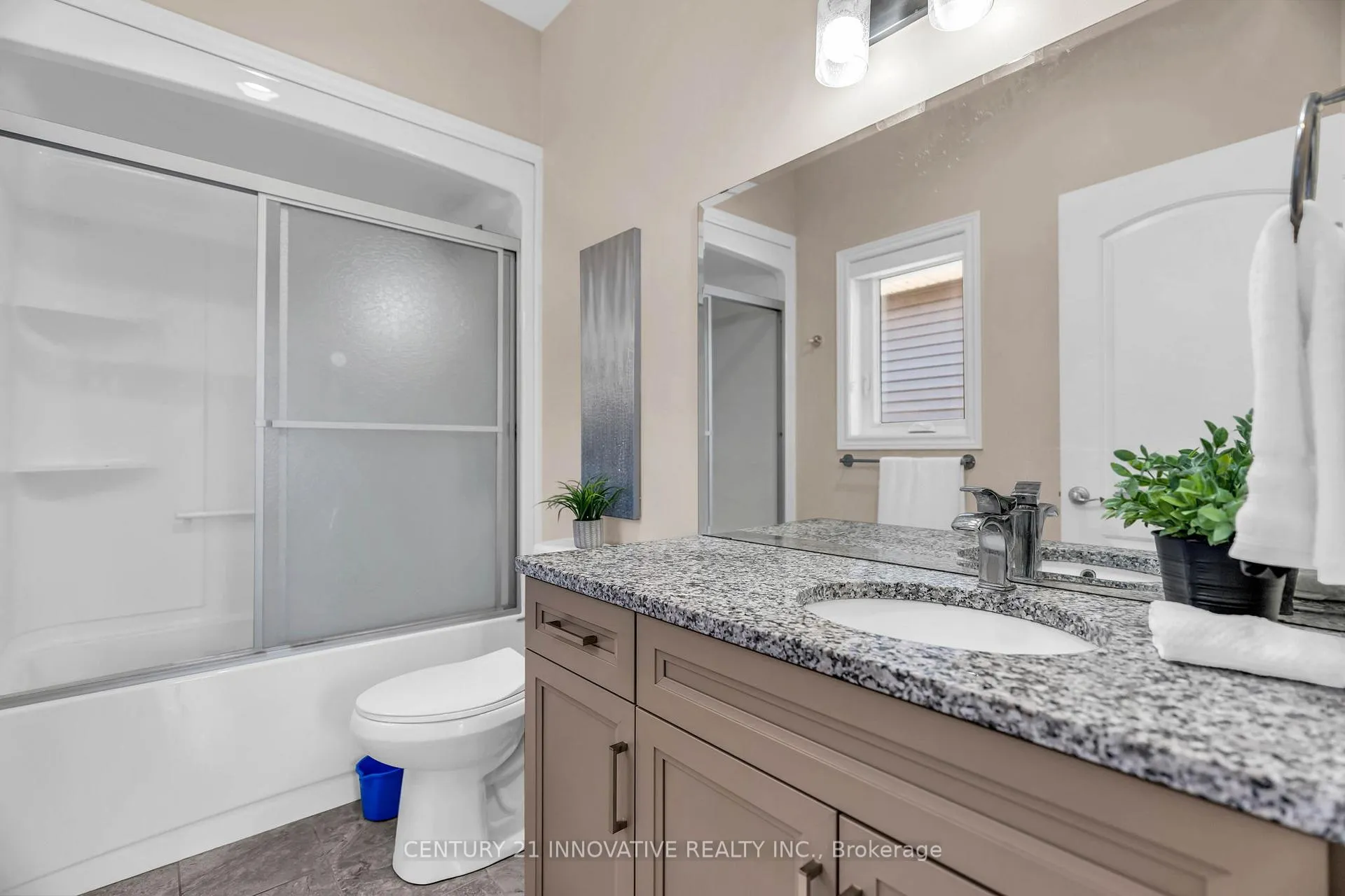 Photo 19 of 212 Summerset Place, Chatham-Kent — HOMEH