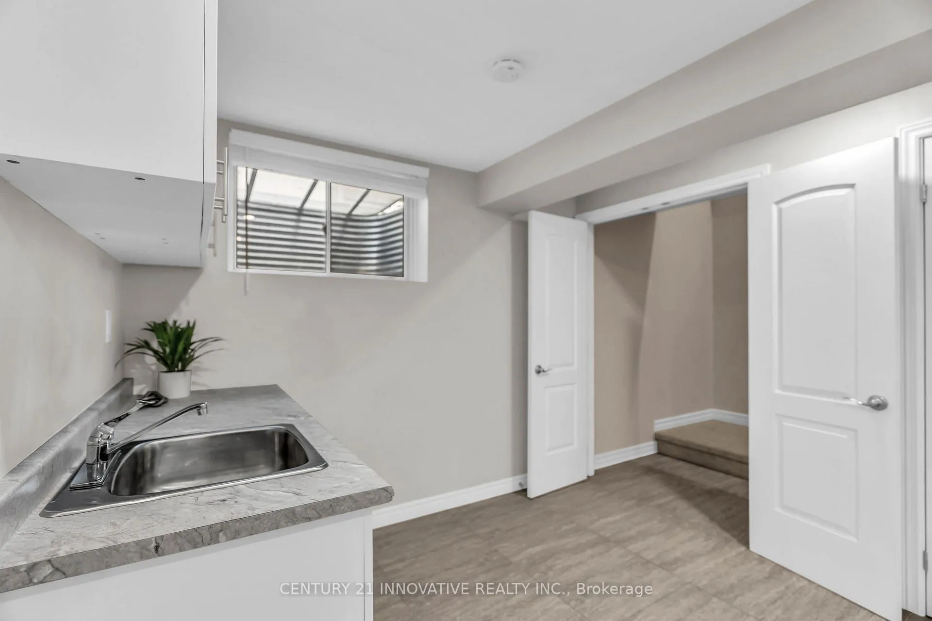 Photo 28 of 212 Summerset Place, Chatham-Kent — HOMEH
