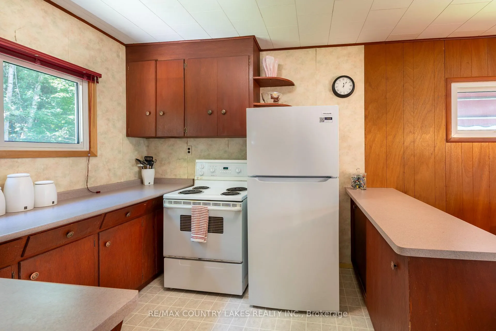 Photo 15 of 24 Talbot Drive, Brock, Rural Brock — HOMEH