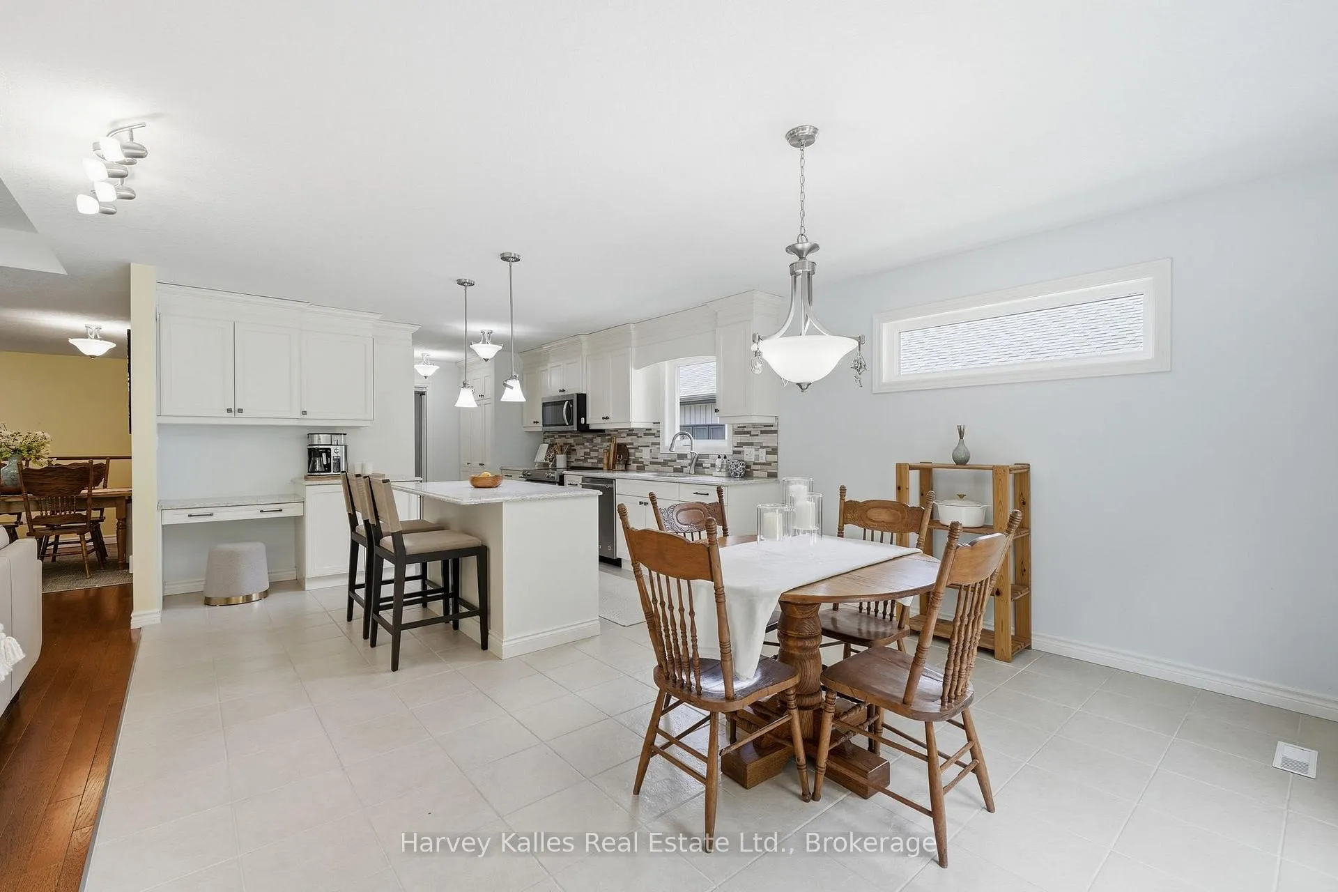 Photo 12 of 39 Conger Drive, Prince Edward County, Wellington Ward — HOMEH