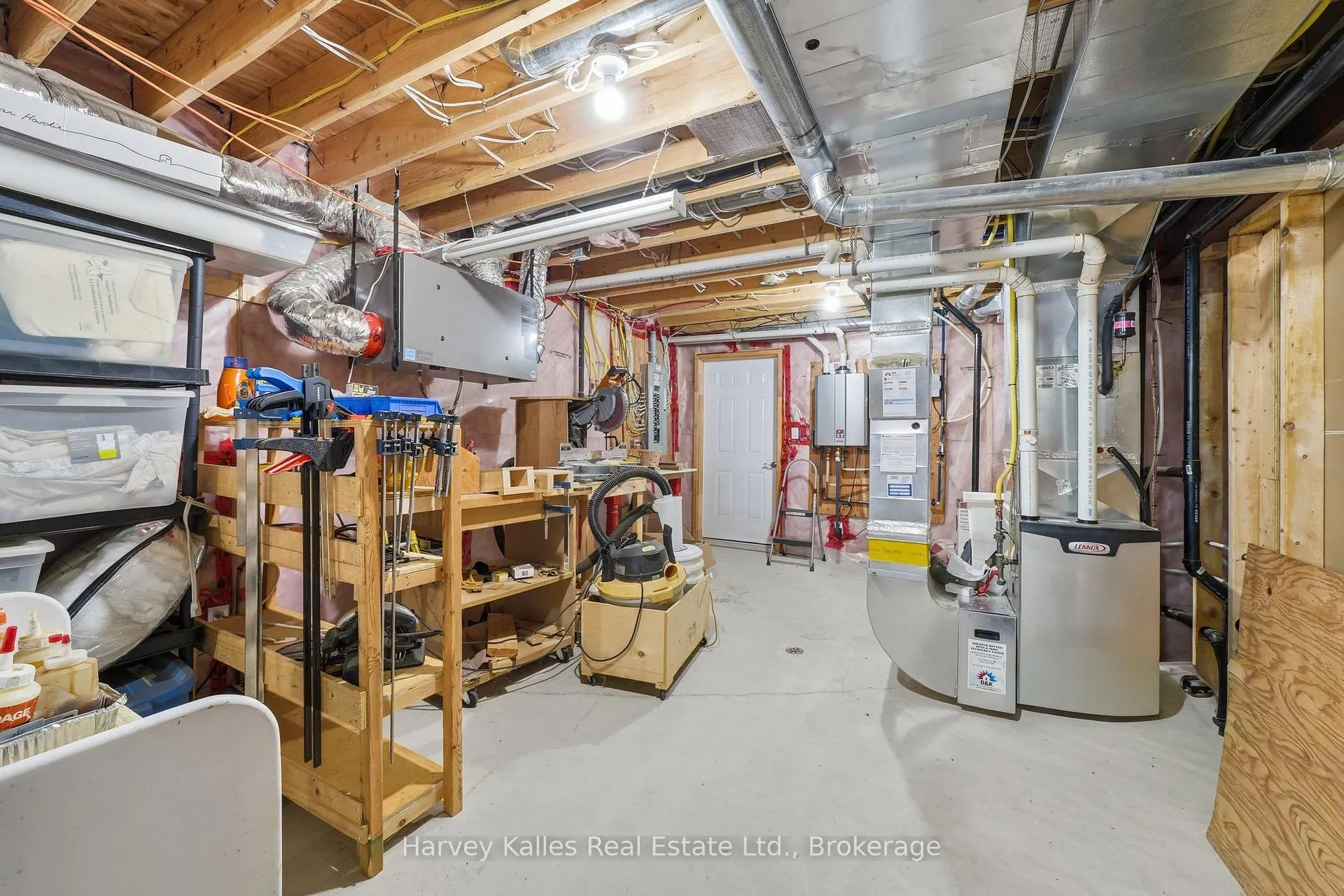 Photo 33 of 39 Conger Drive, Prince Edward County, Wellington Ward — HOMEH