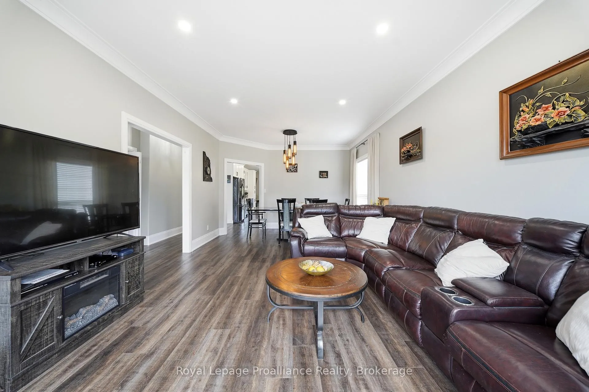 Photo 4 of 29 Hickory Grove, Belleville, Belleville Ward — HOMEH