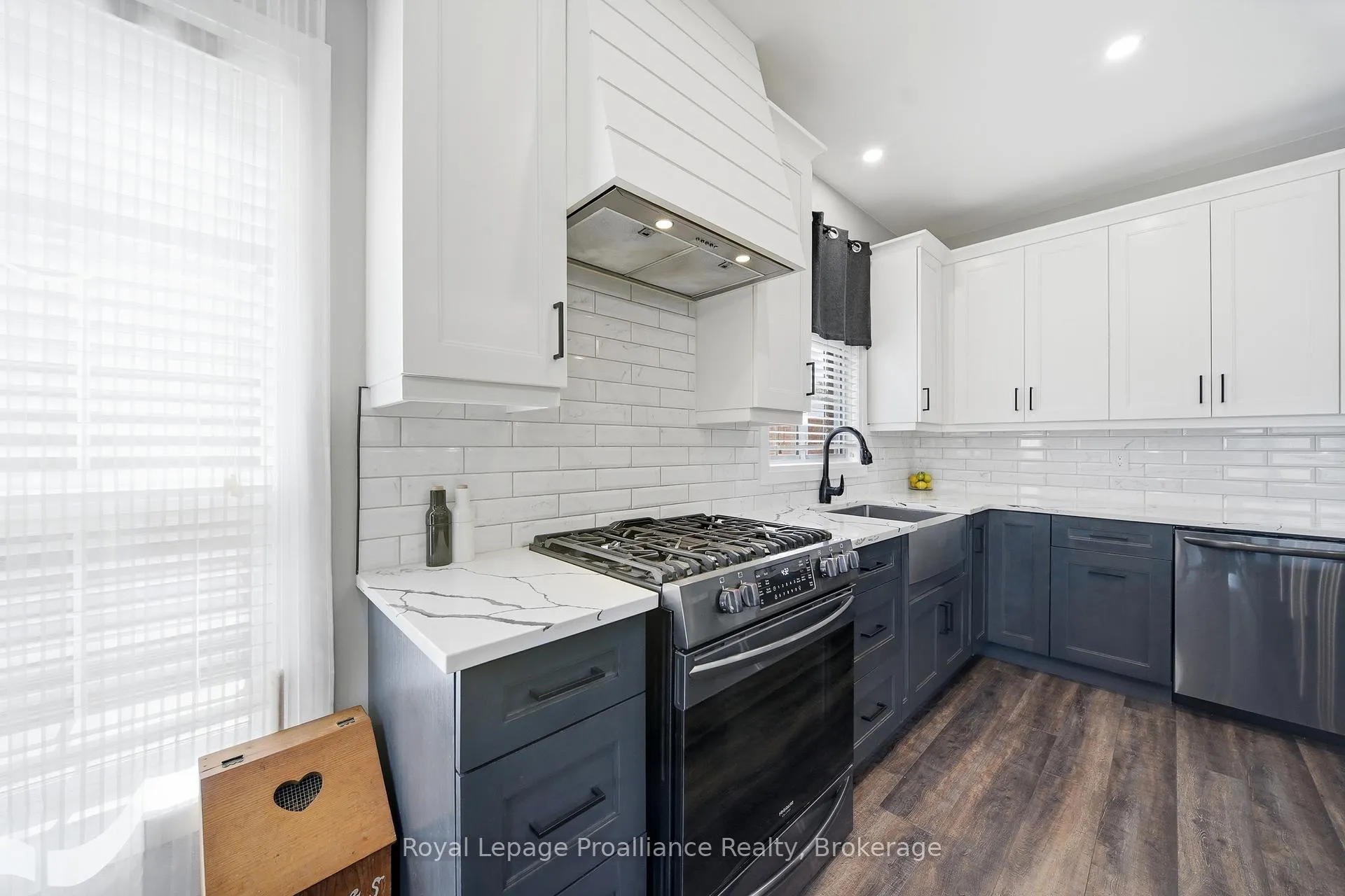 Photo 12 of 29 Hickory Grove, Belleville, Belleville Ward — HOMEH