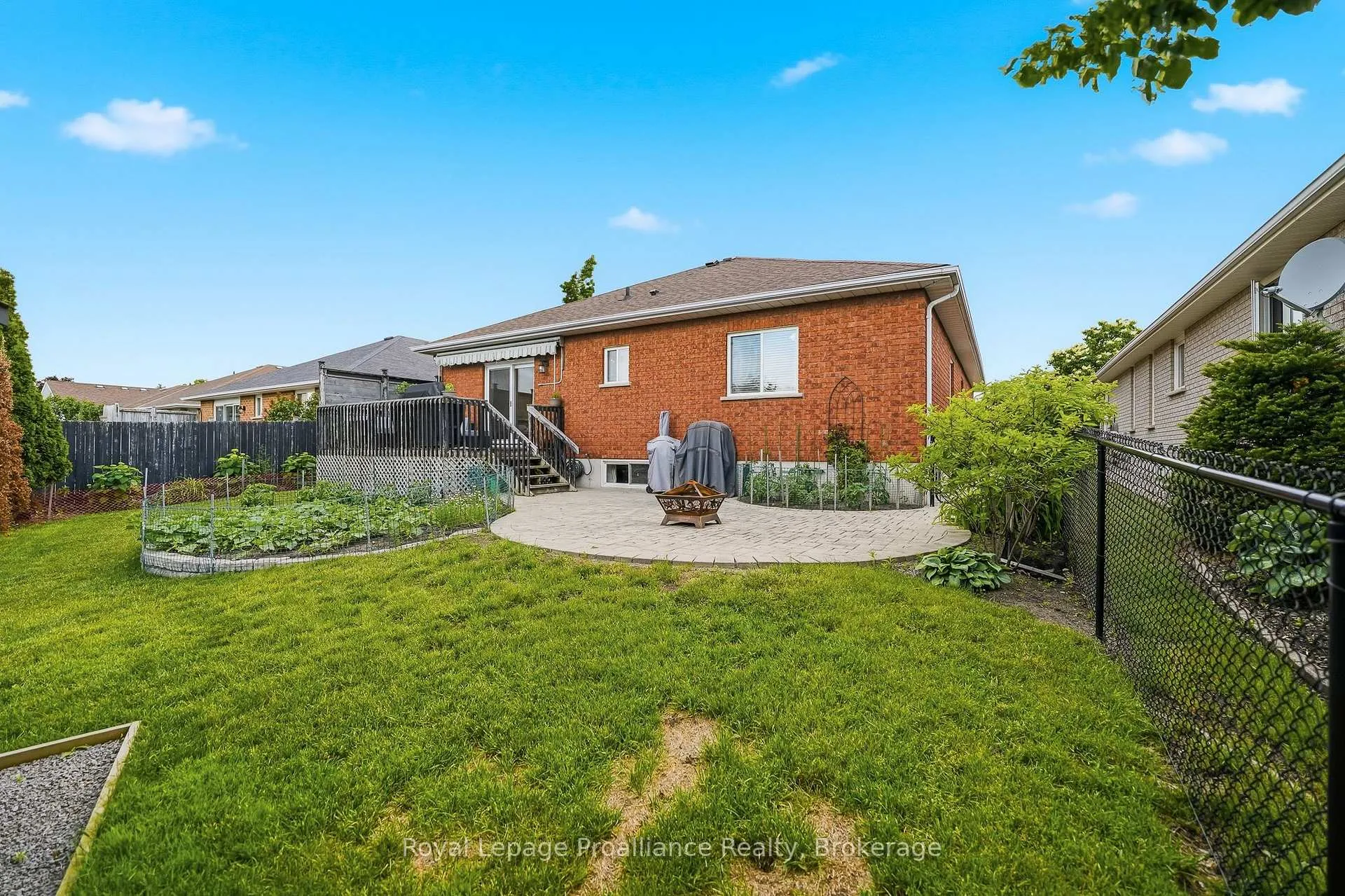 Photo 36 of 29 Hickory Grove, Belleville, Belleville Ward — HOMEH