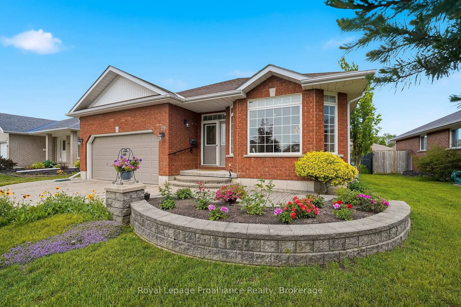Photo 44 of 29 Hickory Grove, Belleville, Belleville Ward — HOMEH