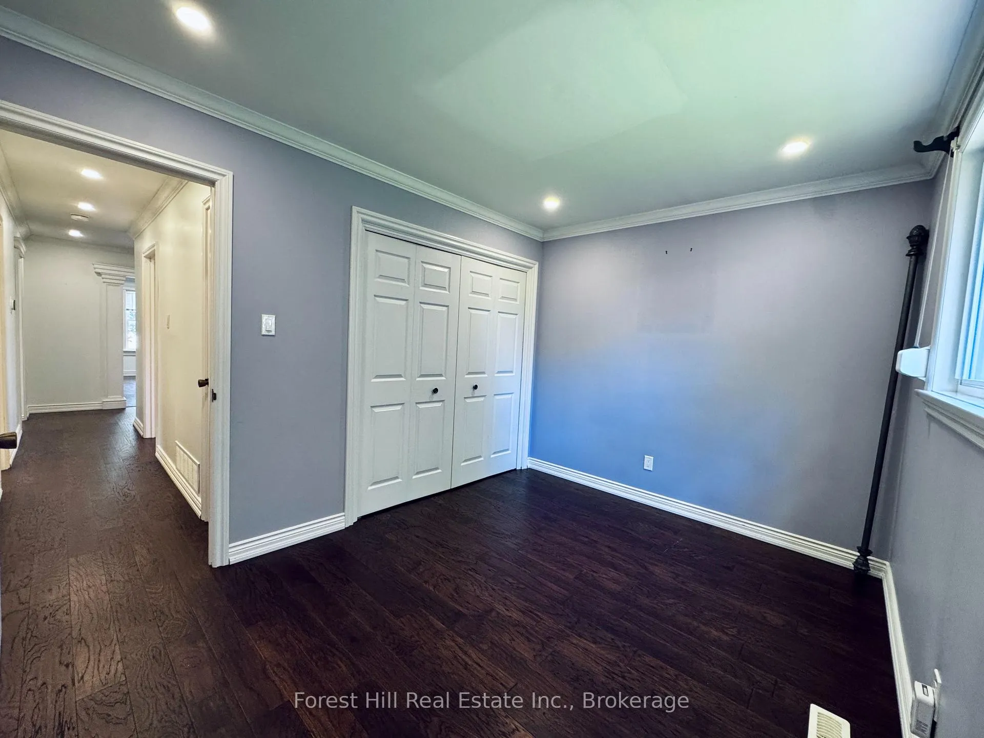 Photo 18 of 4278 Longmoor Drive, Burlington, Shoreacres — HOMEH