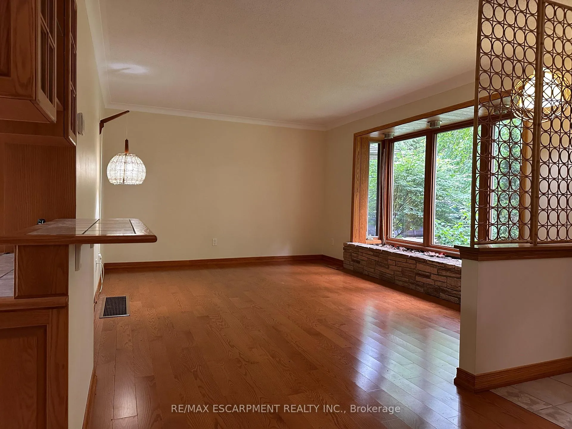 Photo 6 of 467 Kitty Murray Lane, Hamilton, Meadowlands — HOMEH