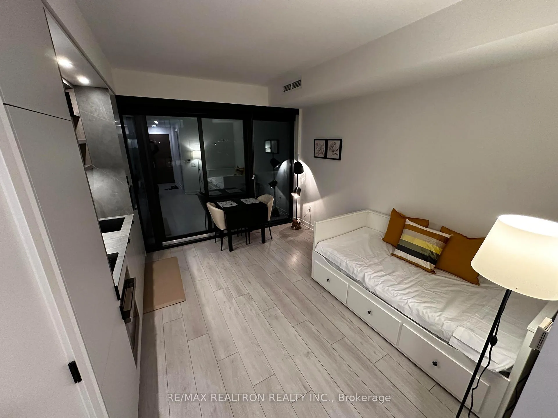 Photo 13 of Unit 3511, 55 Charles Street E, Toronto, Church-Yonge Corridor — HOMEH