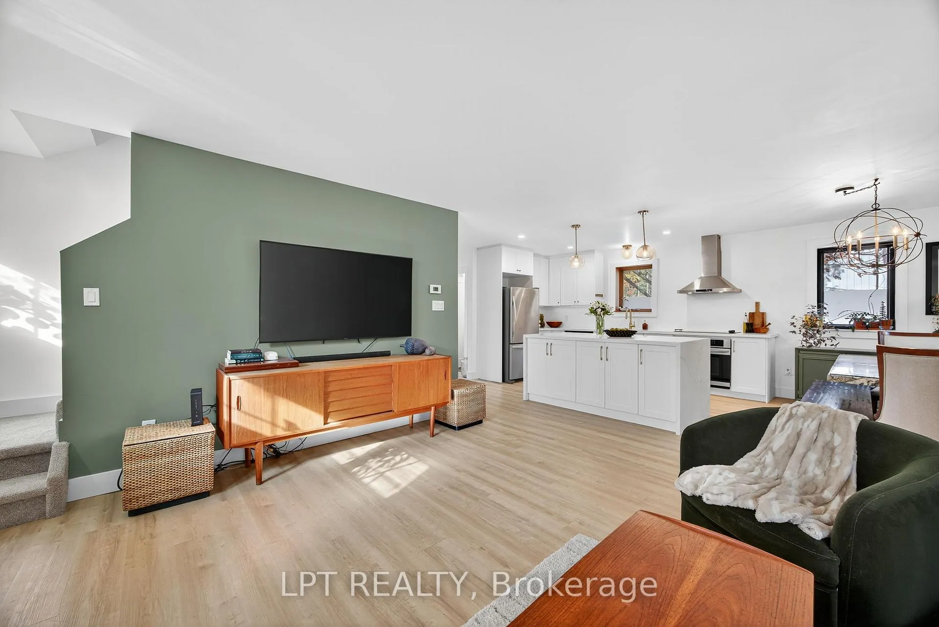 Photo 10 of 154 Park Road, Tiny, Rural Tiny — HOMEH