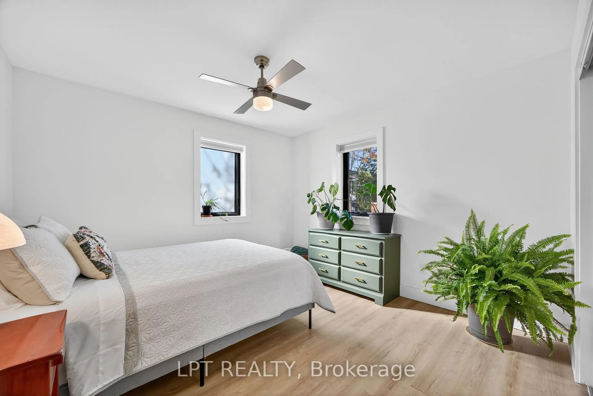 Photo 17 of 154 Park Road, Tiny, Rural Tiny — HOMEH