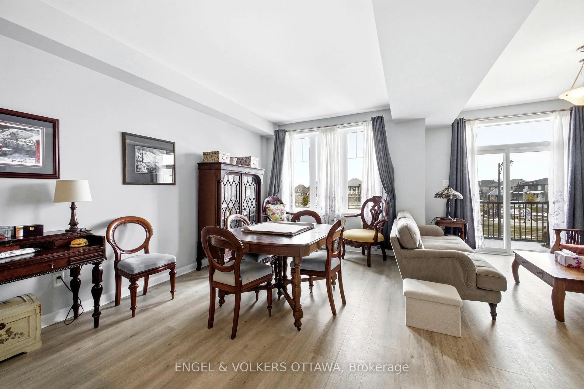 Photo 11 of 219 Liebe Terrace, Ottawa, Barrhaven - Heritage Park — HOMEH