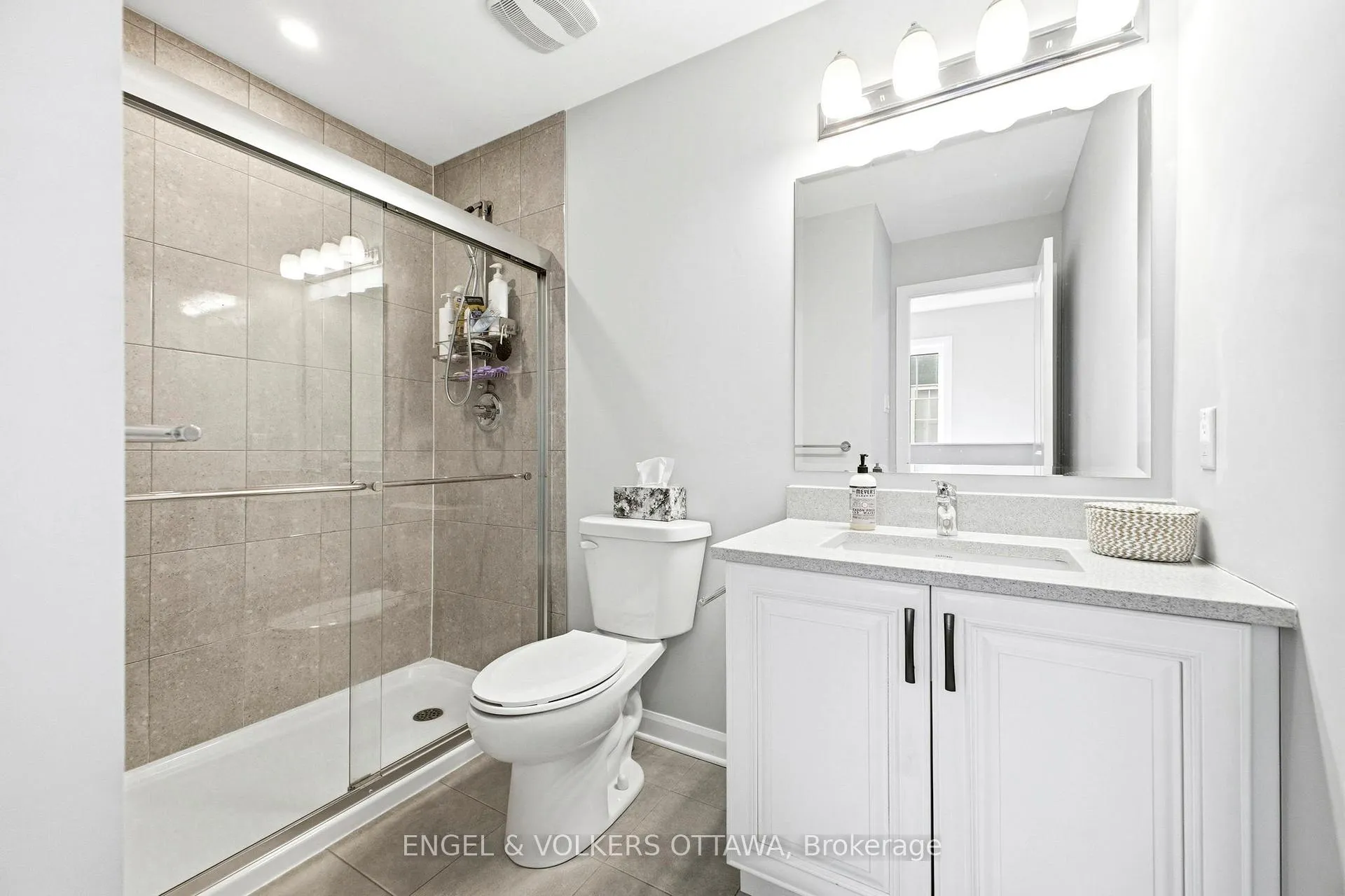 Photo 20 of 219 Liebe Terrace, Ottawa, Barrhaven - Heritage Park — HOMEH