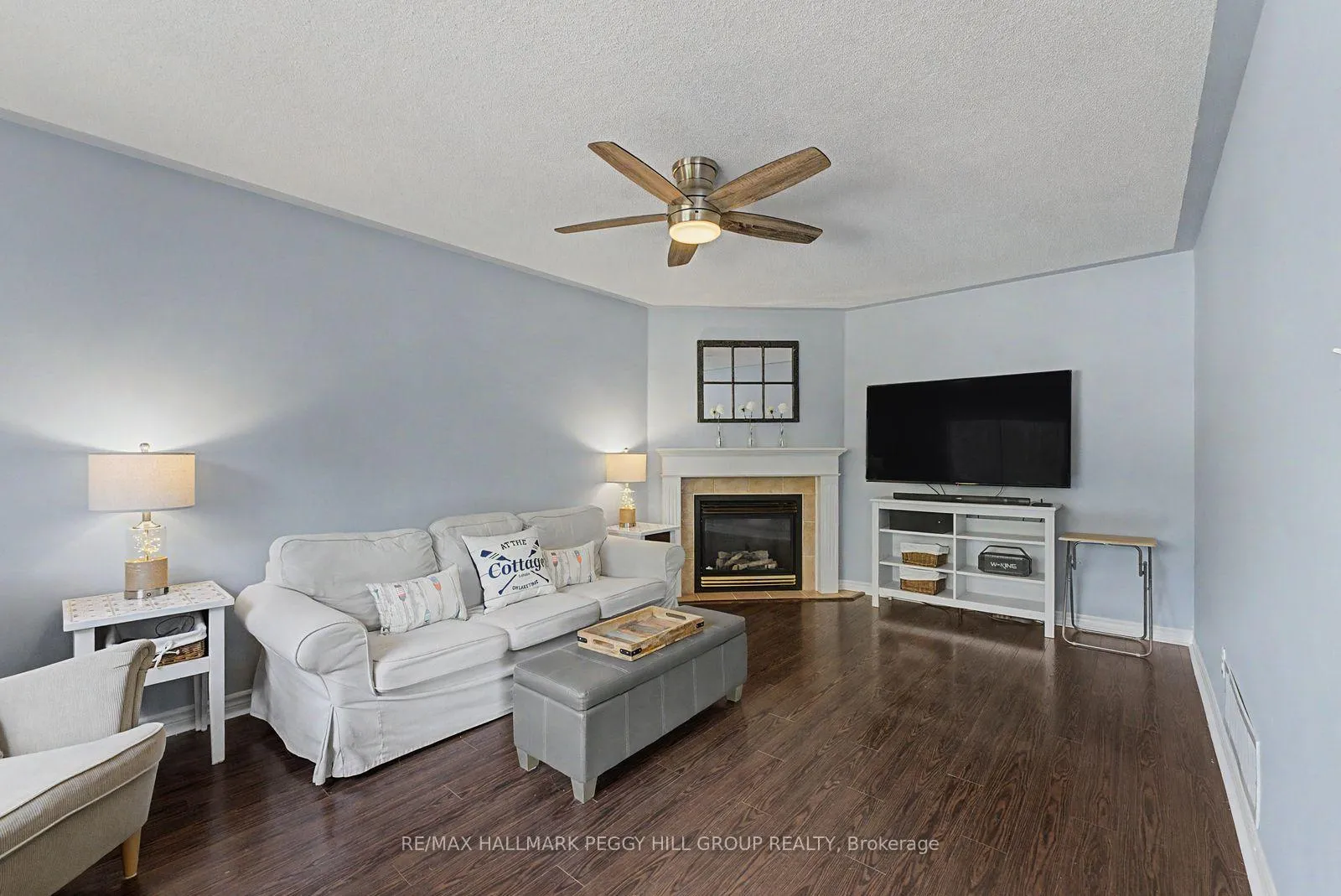 Photo 10 of 26 Kenwell Crescent, Barrie, Holly — HOMEH