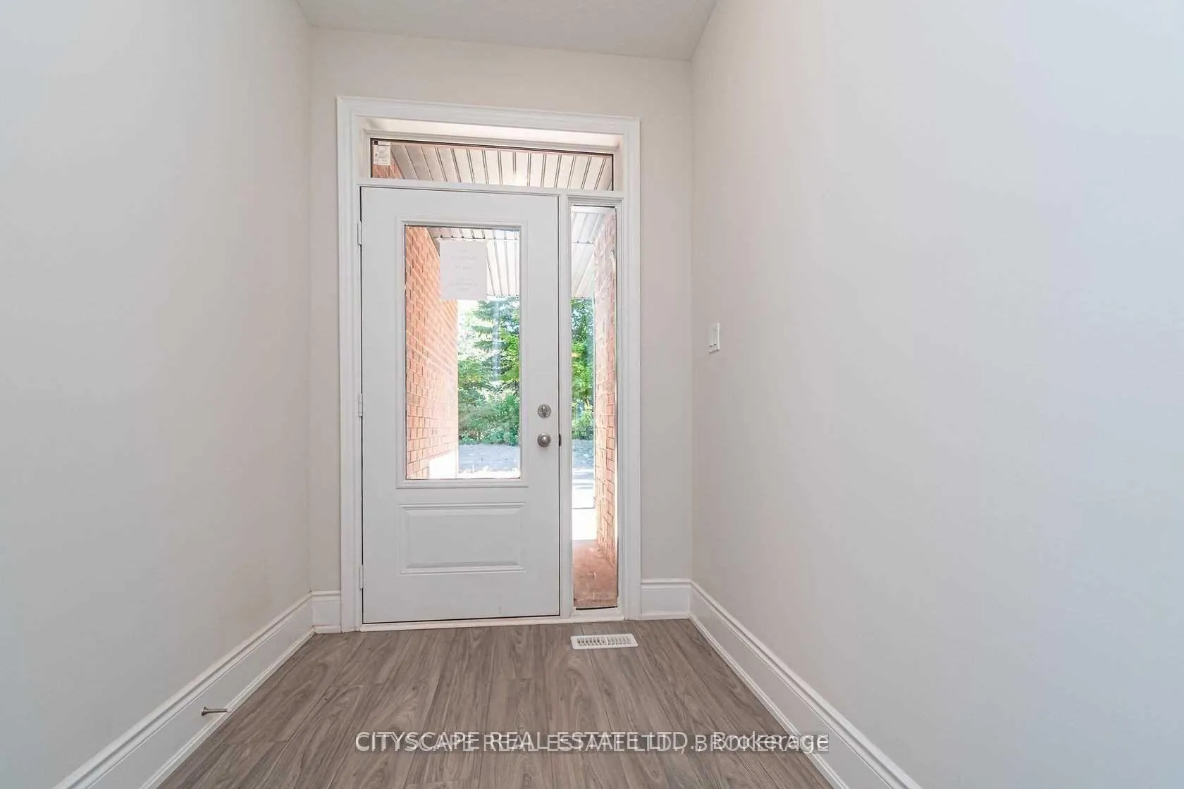 Photo 2 of 565 Wedgewood Drive, Burlington, Appleby — HOMEH