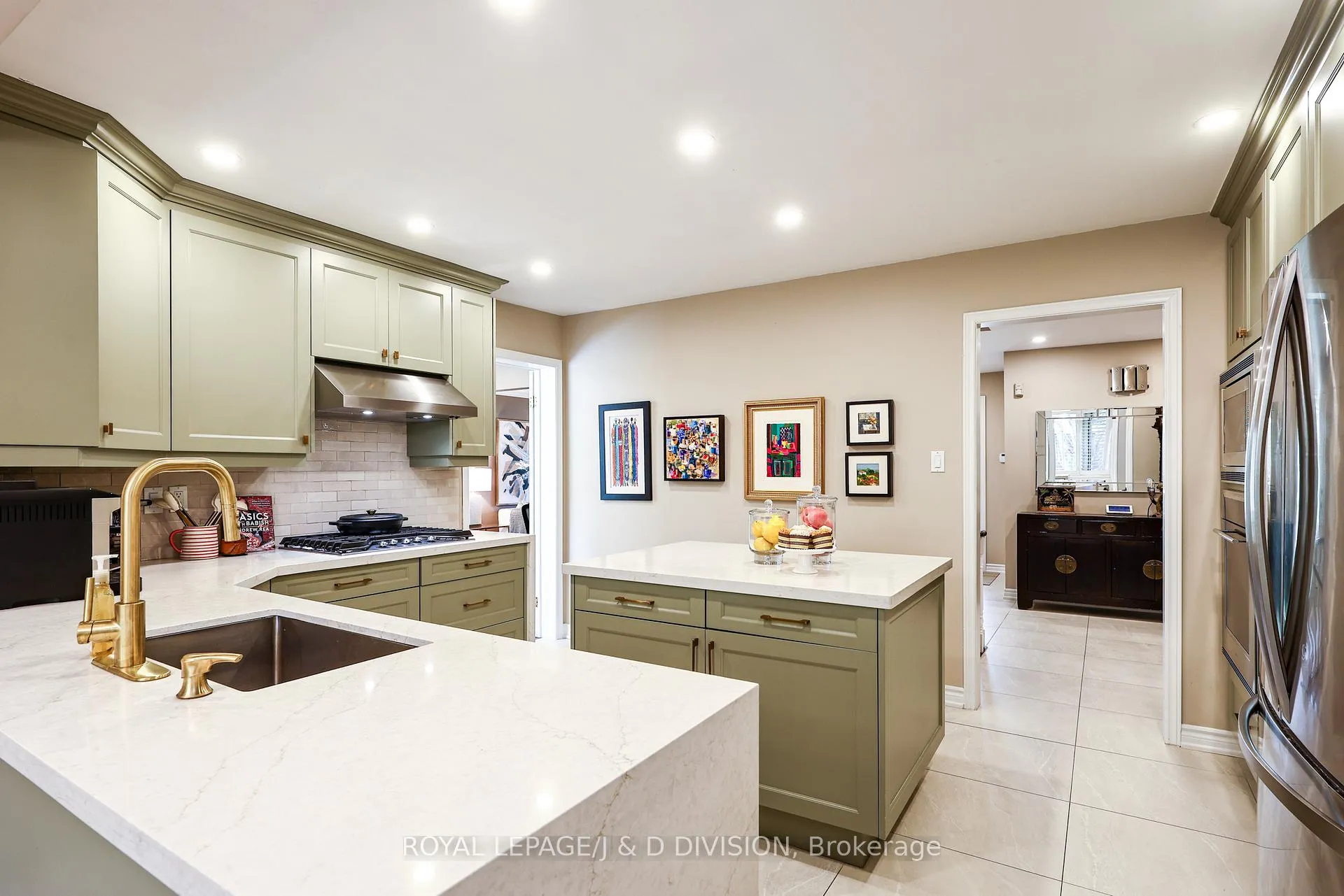 Photo 18 of 20 Carnegie Crescent, Markham, Aileen-Willowbrook — HOMEH