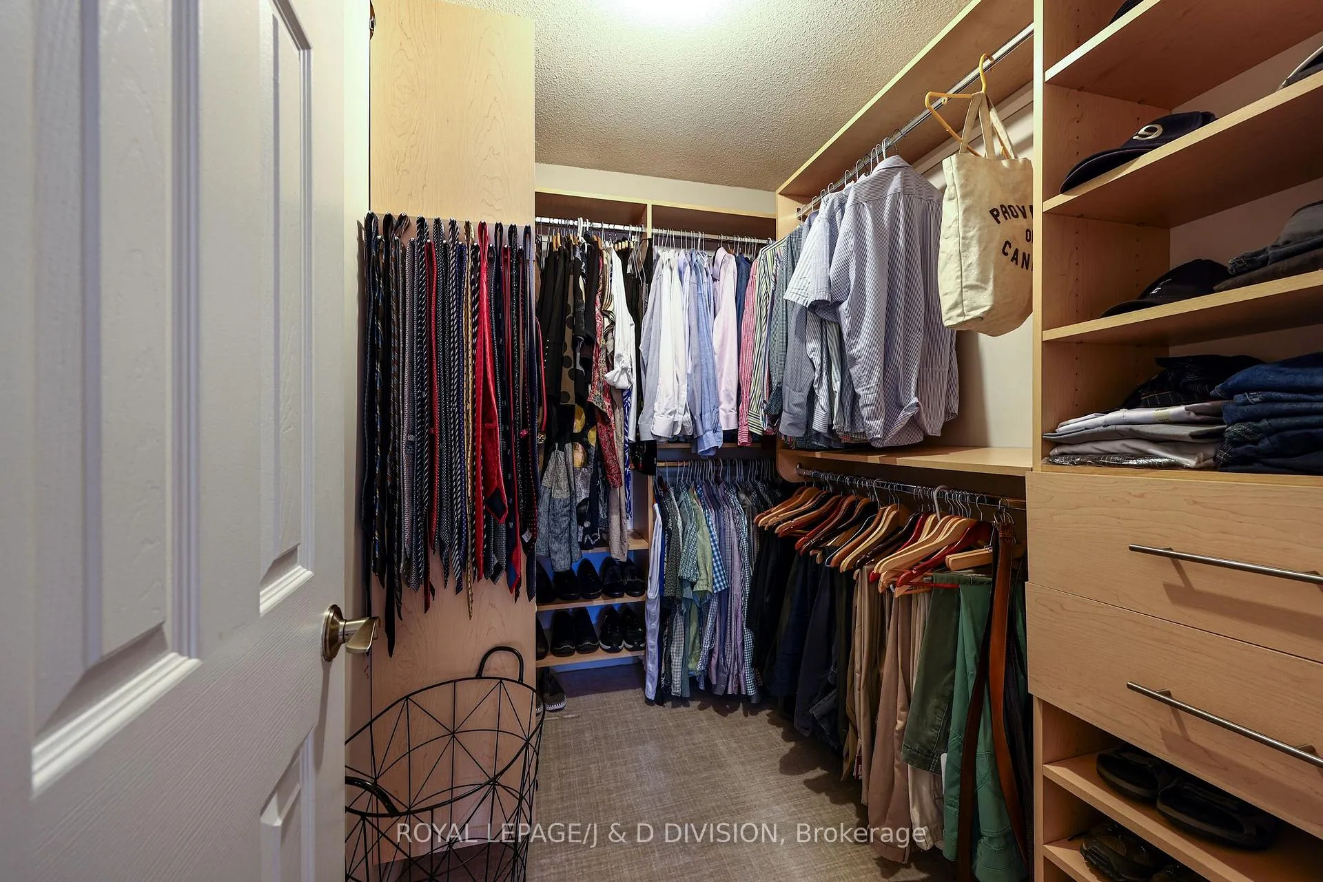 Photo 28 of 20 Carnegie Crescent, Markham, Aileen-Willowbrook — HOMEH