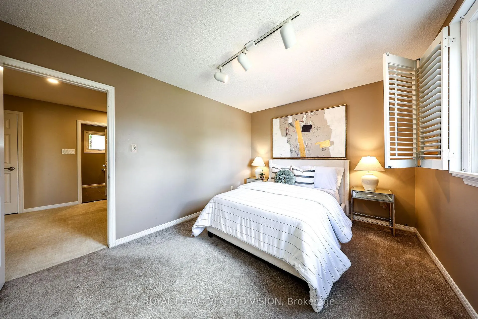 Photo 34 of 20 Carnegie Crescent, Markham, Aileen-Willowbrook — HOMEH