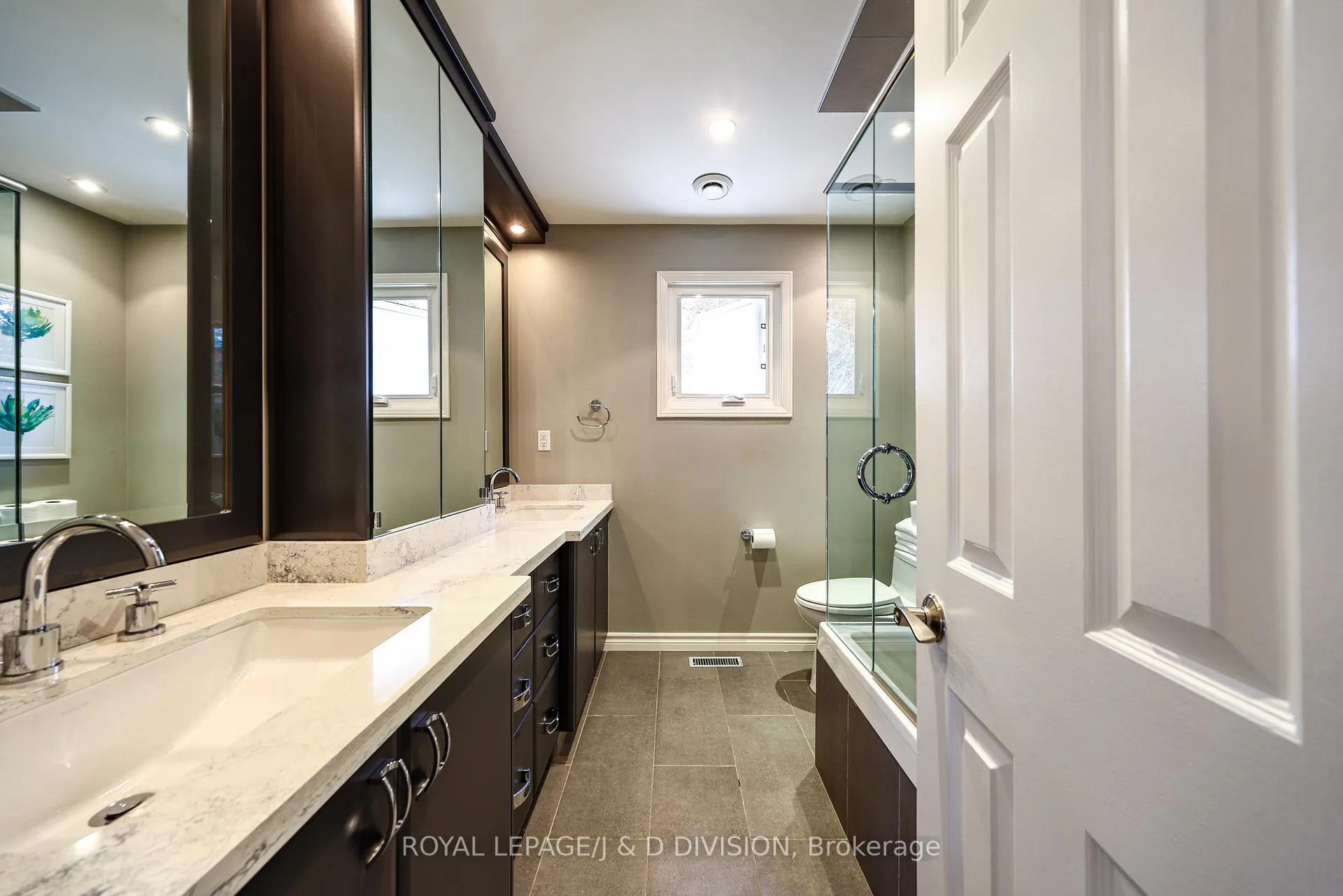 Photo 35 of 20 Carnegie Crescent, Markham, Aileen-Willowbrook — HOMEH