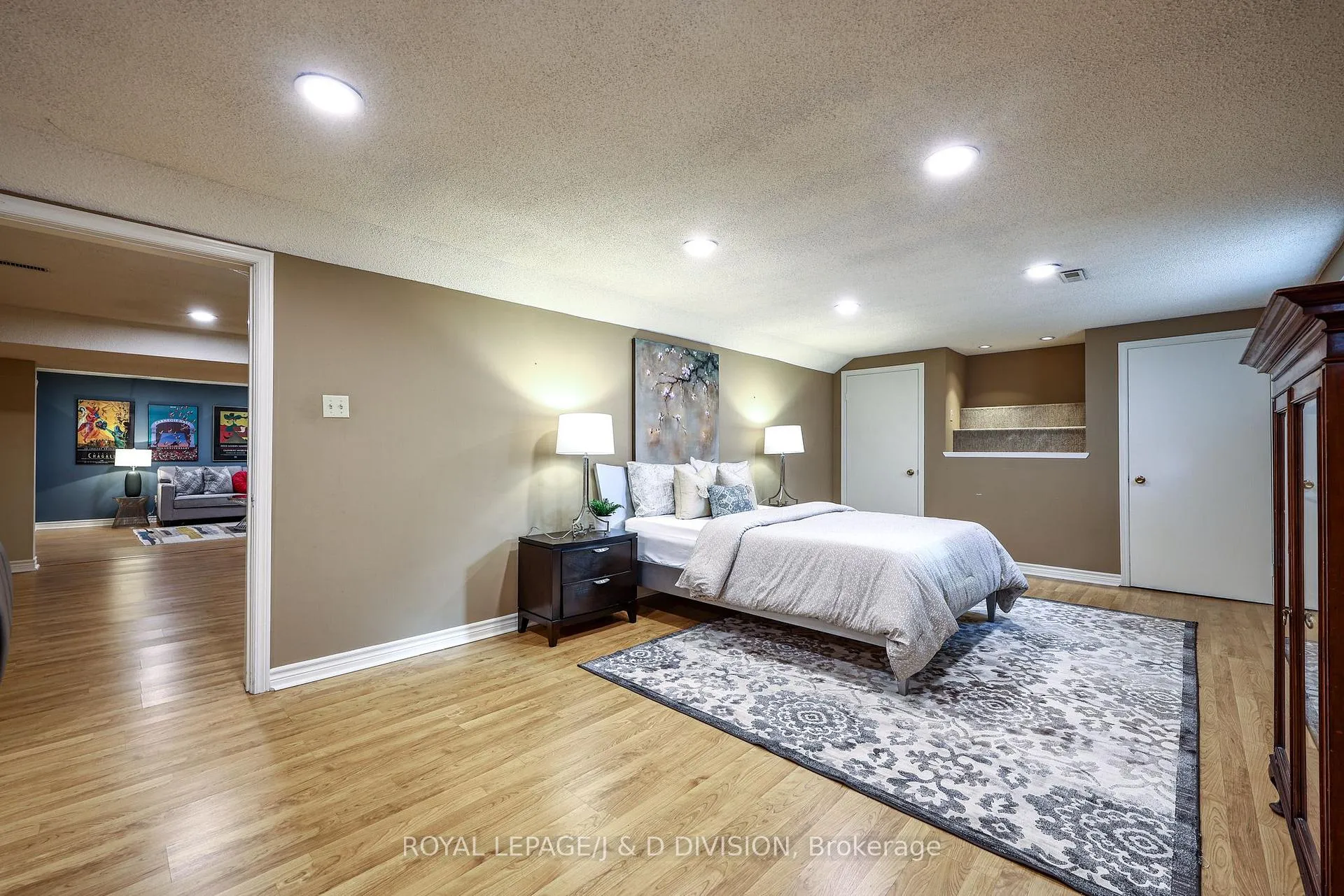 Photo 42 of 20 Carnegie Crescent, Markham, Aileen-Willowbrook — HOMEH
