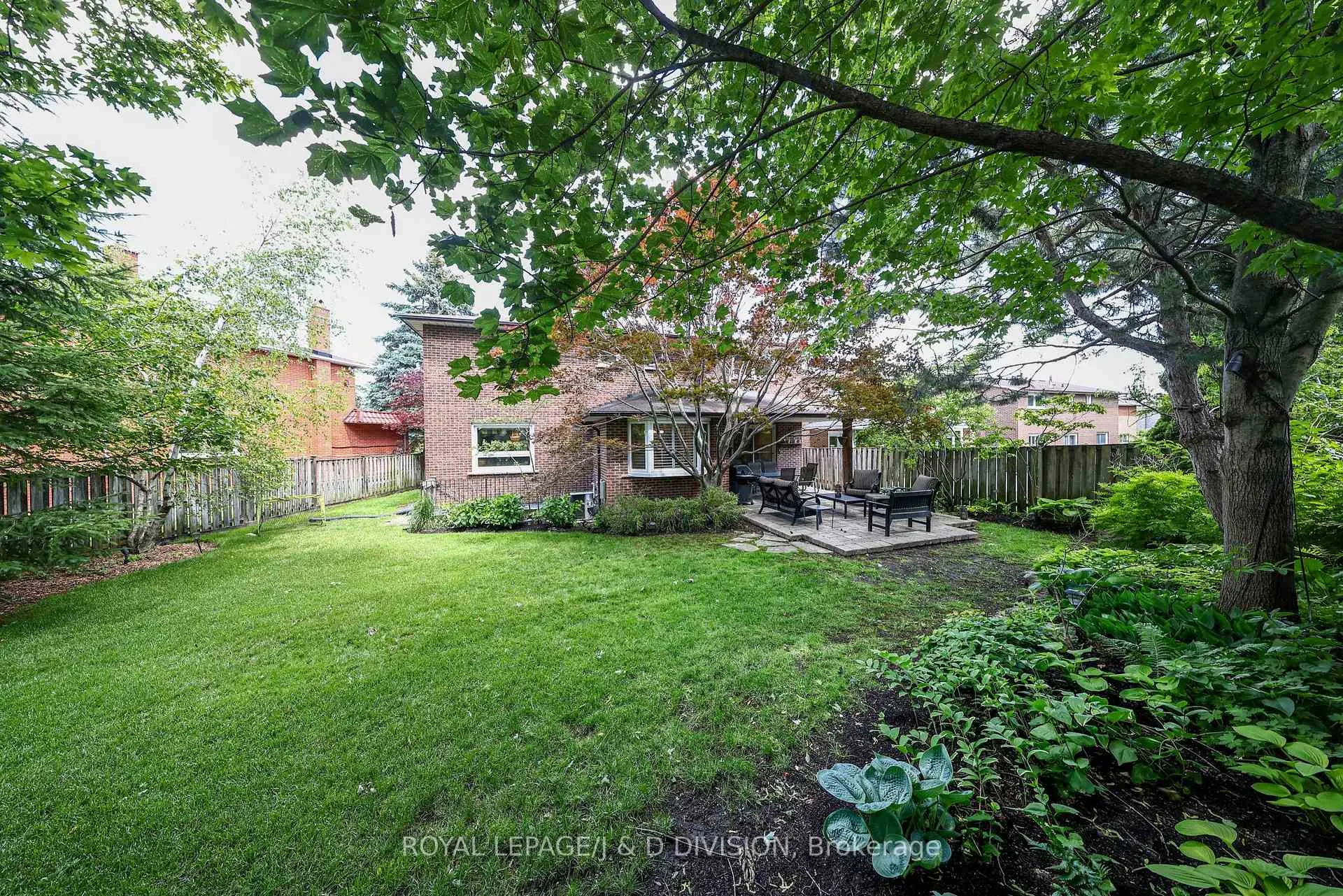 Photo 49 of 20 Carnegie Crescent, Markham, Aileen-Willowbrook — HOMEH