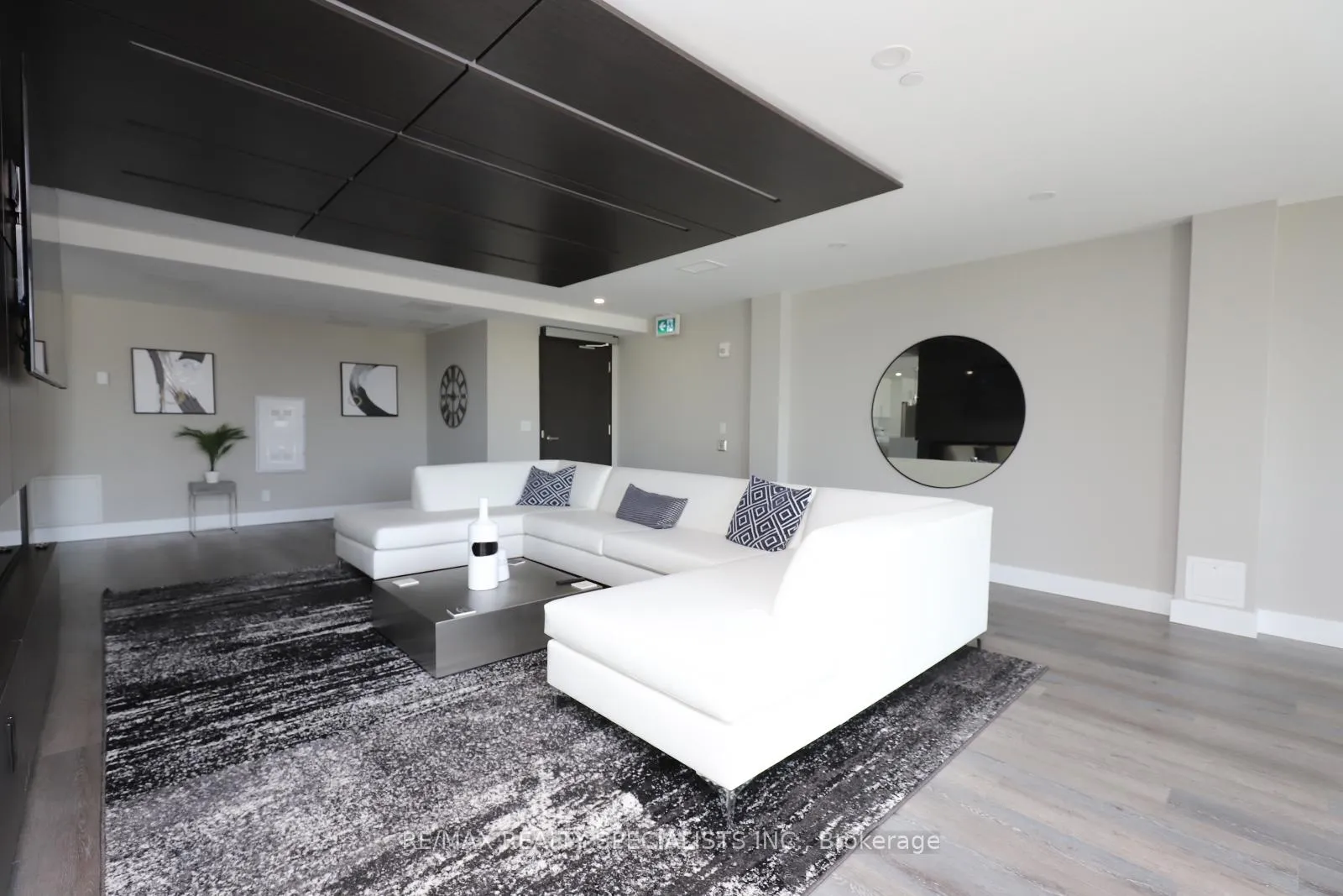 Photo 6 of Unit 1101, 15 Queen Street S, Hamilton, Central — HOMEH