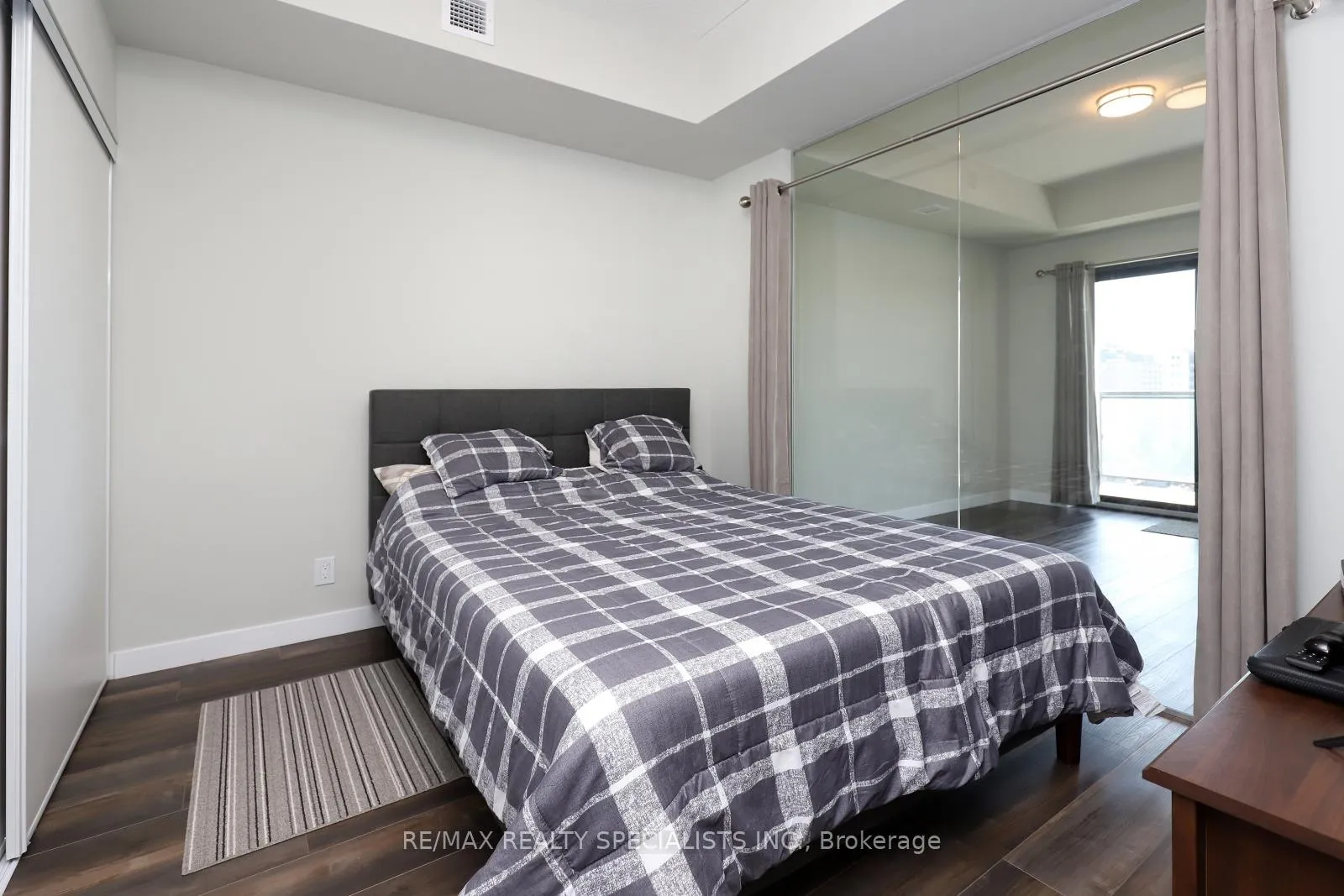 Photo 16 of Unit 1101, 15 Queen Street S, Hamilton, Central — HOMEH